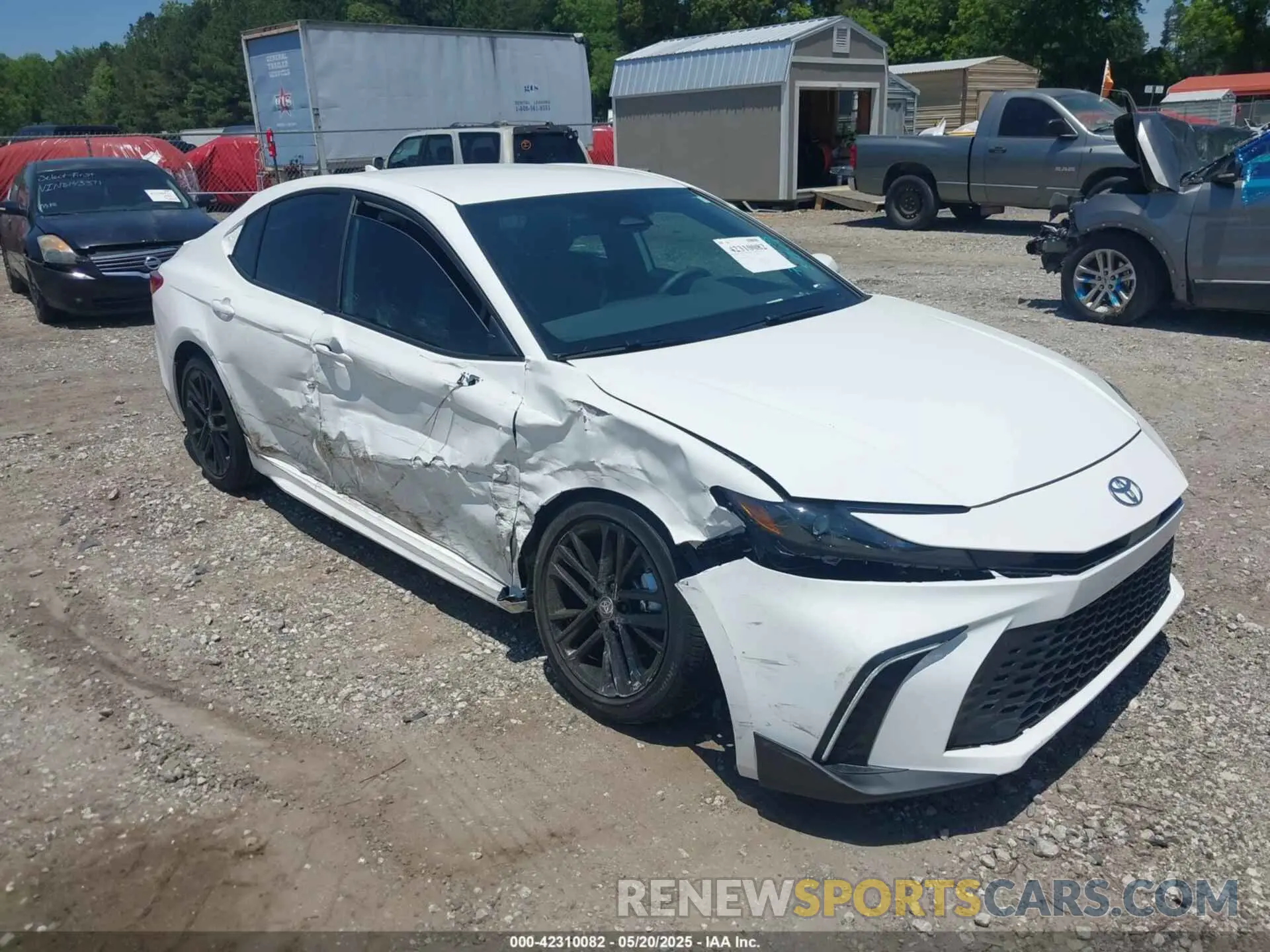 1 Photograph of a damaged car 4T1DAACK8SU075358 TOYOTA CAMRY 2025