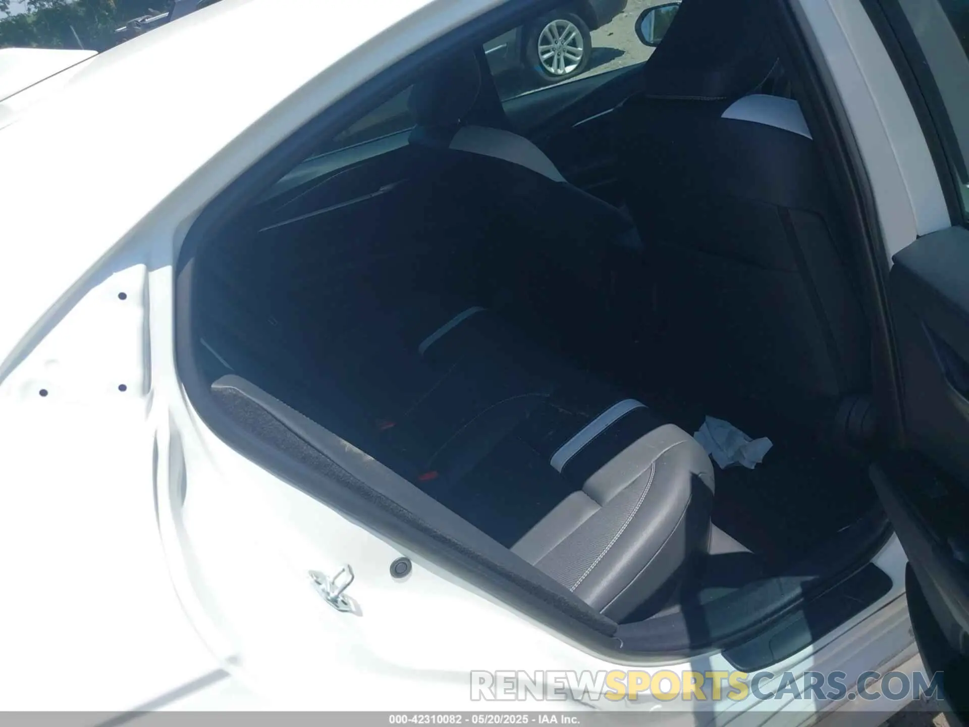 8 Photograph of a damaged car 4T1DAACK8SU075358 TOYOTA CAMRY 2025