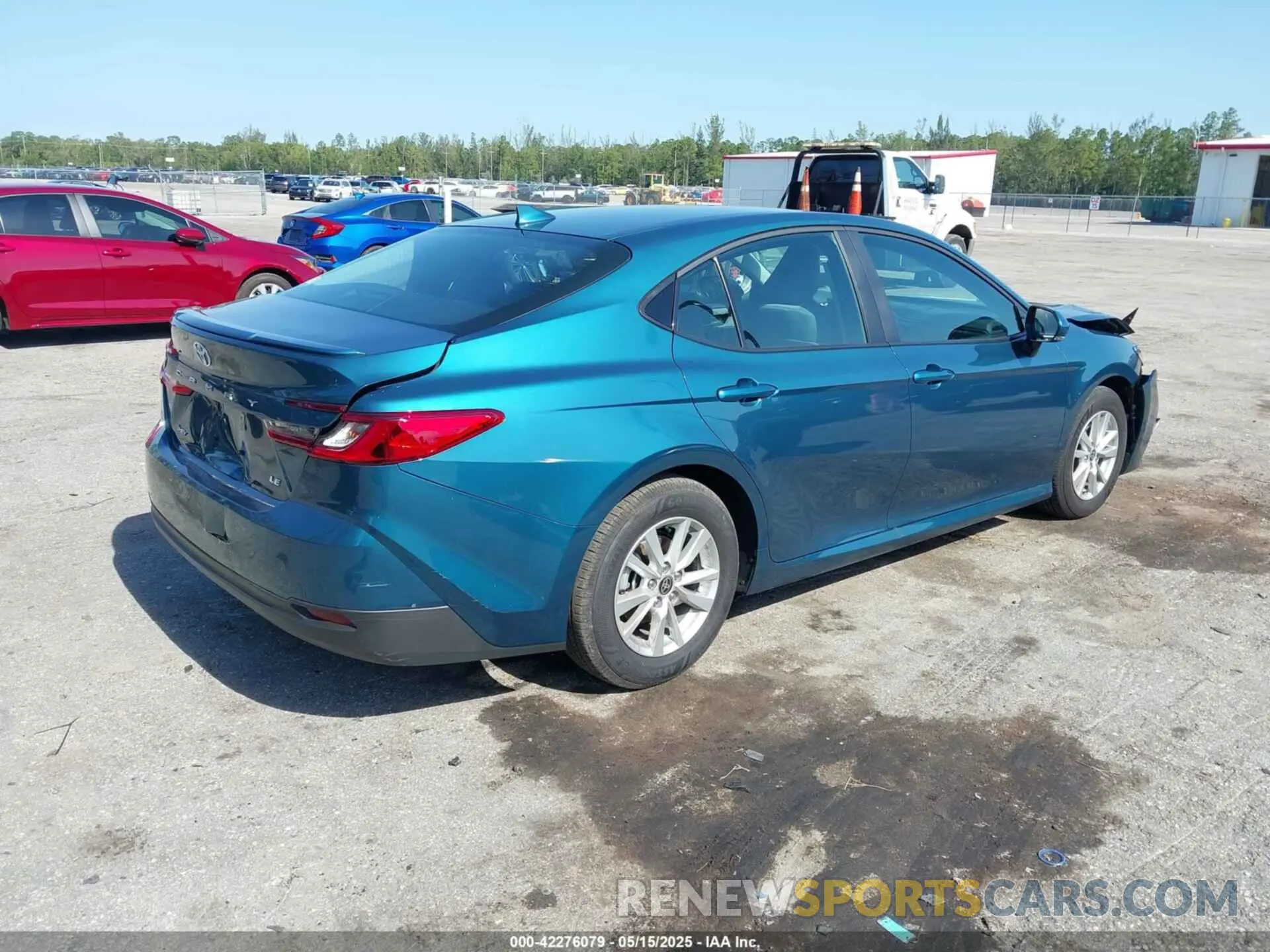 4 Photograph of a damaged car 4T1DAACK8SU076784 TOYOTA CAMRY 2025