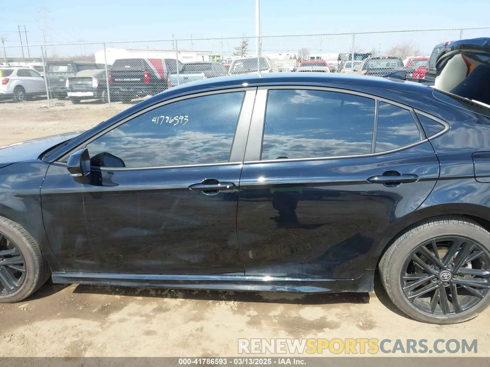 15 Photograph of a damaged car 4T1DAACK8SU087087 TOYOTA CAMRY 2025