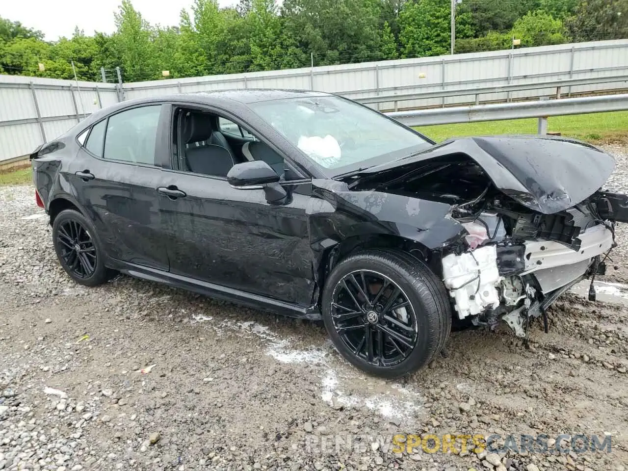 4 Photograph of a damaged car 4T1DAACK8SU108813 TOYOTA CAMRY 2025