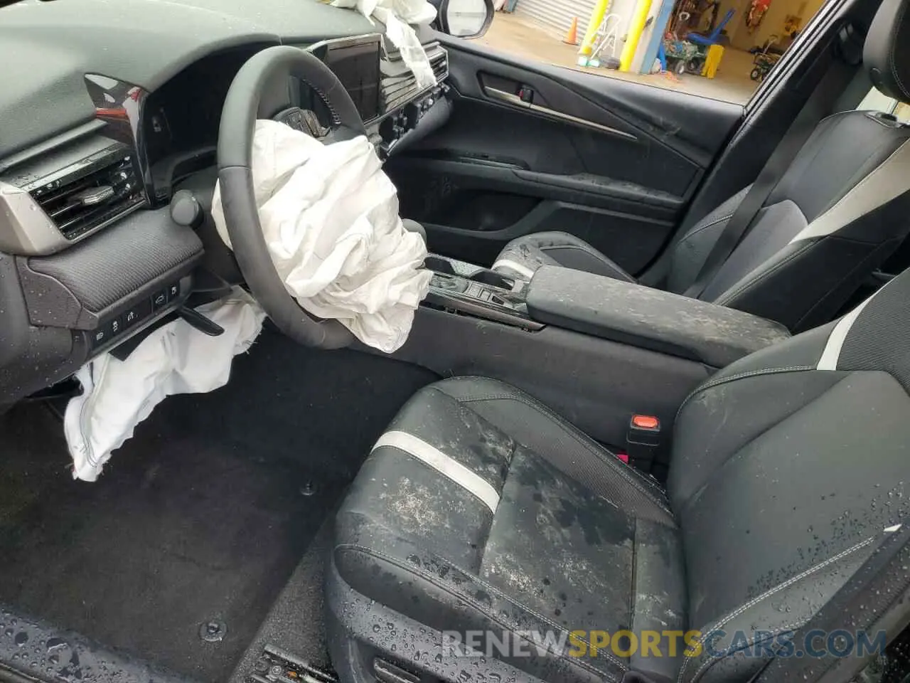 7 Photograph of a damaged car 4T1DAACK8SU108813 TOYOTA CAMRY 2025