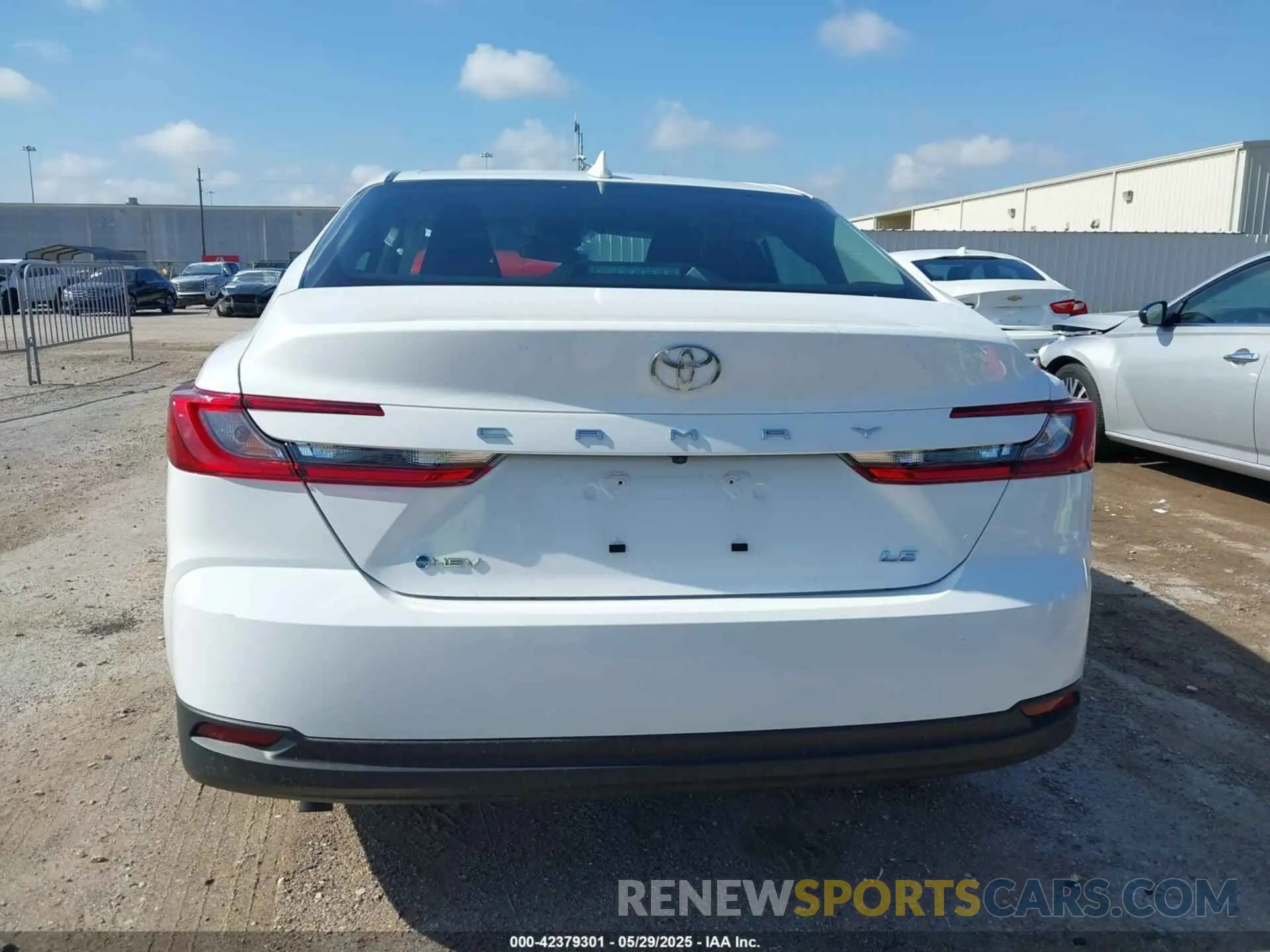 16 Photograph of a damaged car 4T1DAACK8SU118547 TOYOTA CAMRY 2025