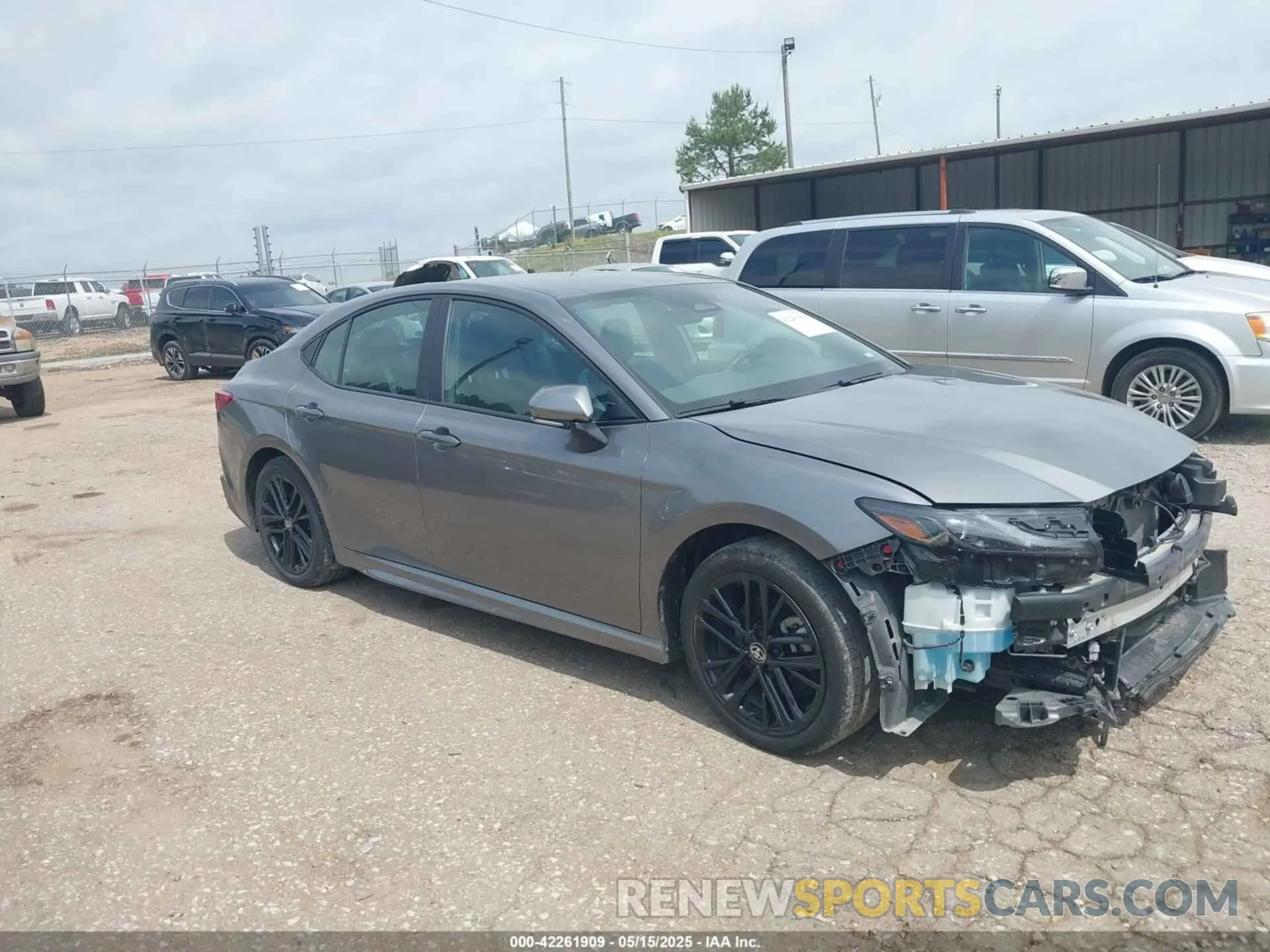 1 Photograph of a damaged car 4T1DAACK8SU506796 TOYOTA CAMRY 2025