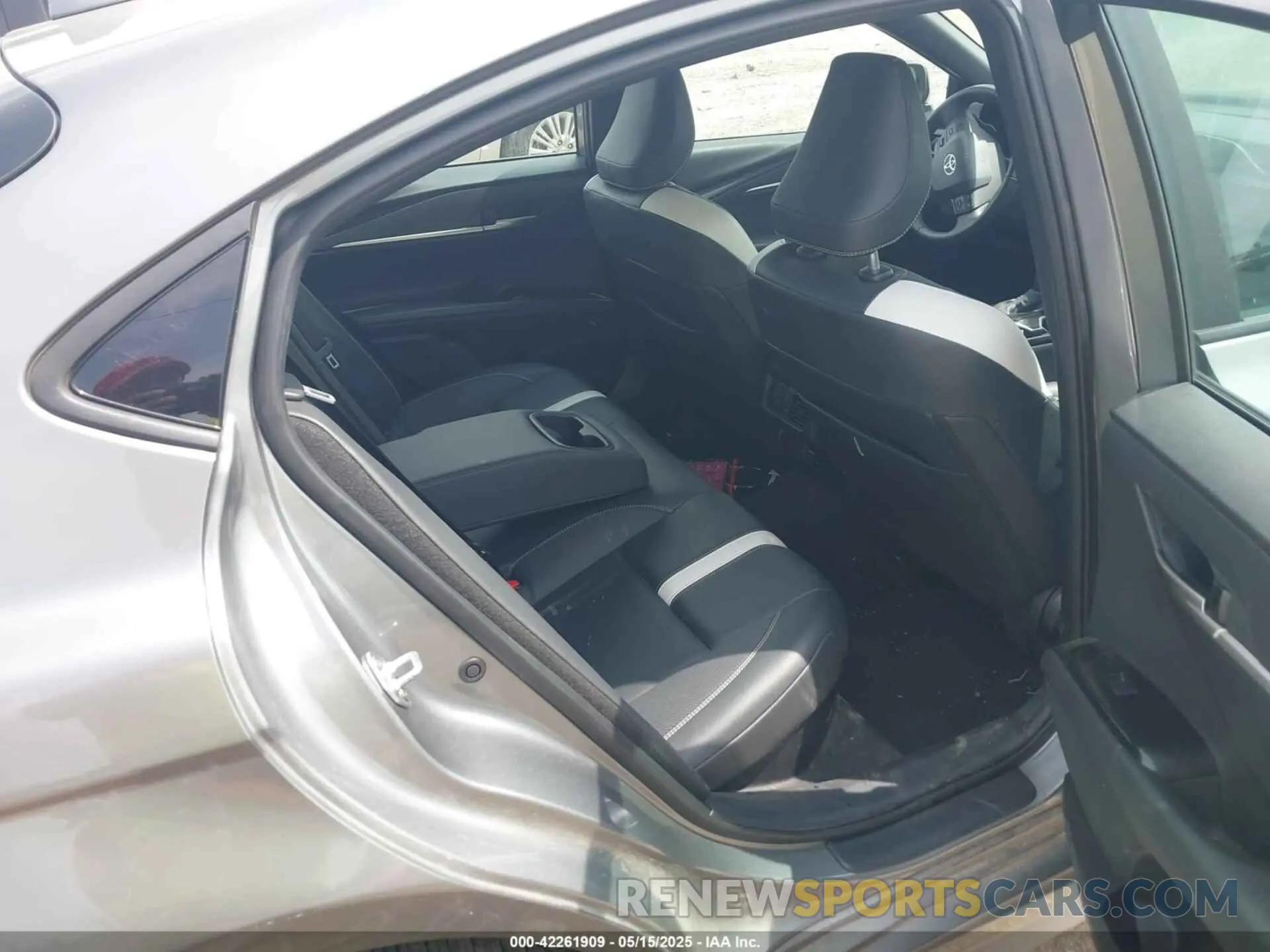 8 Photograph of a damaged car 4T1DAACK8SU506796 TOYOTA CAMRY 2025