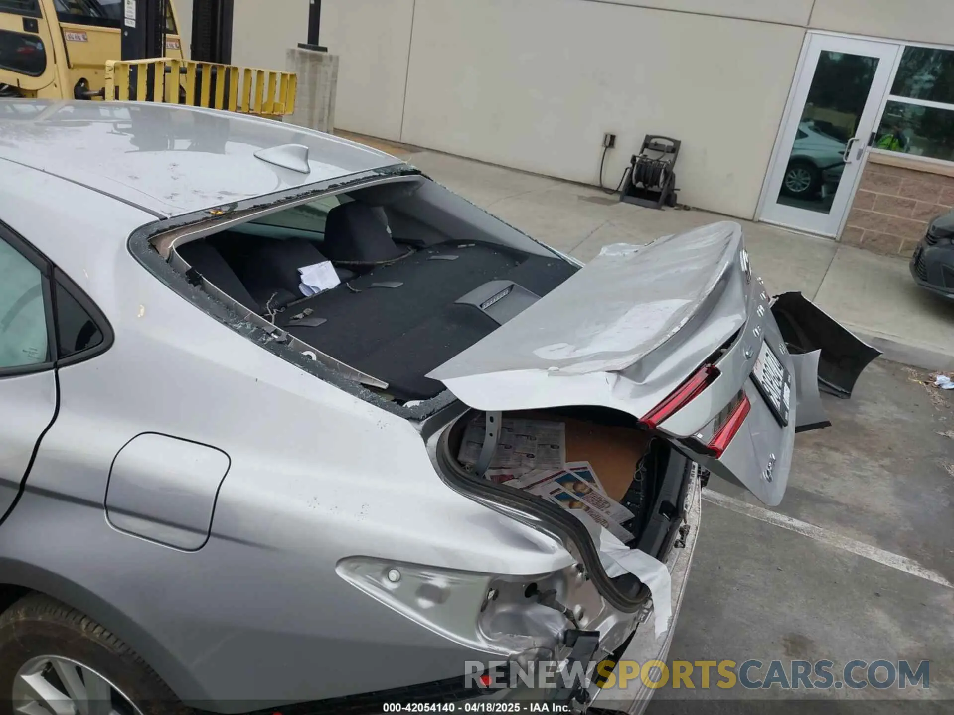 12 Photograph of a damaged car 4T1DAACK8SU507575 TOYOTA CAMRY 2025
