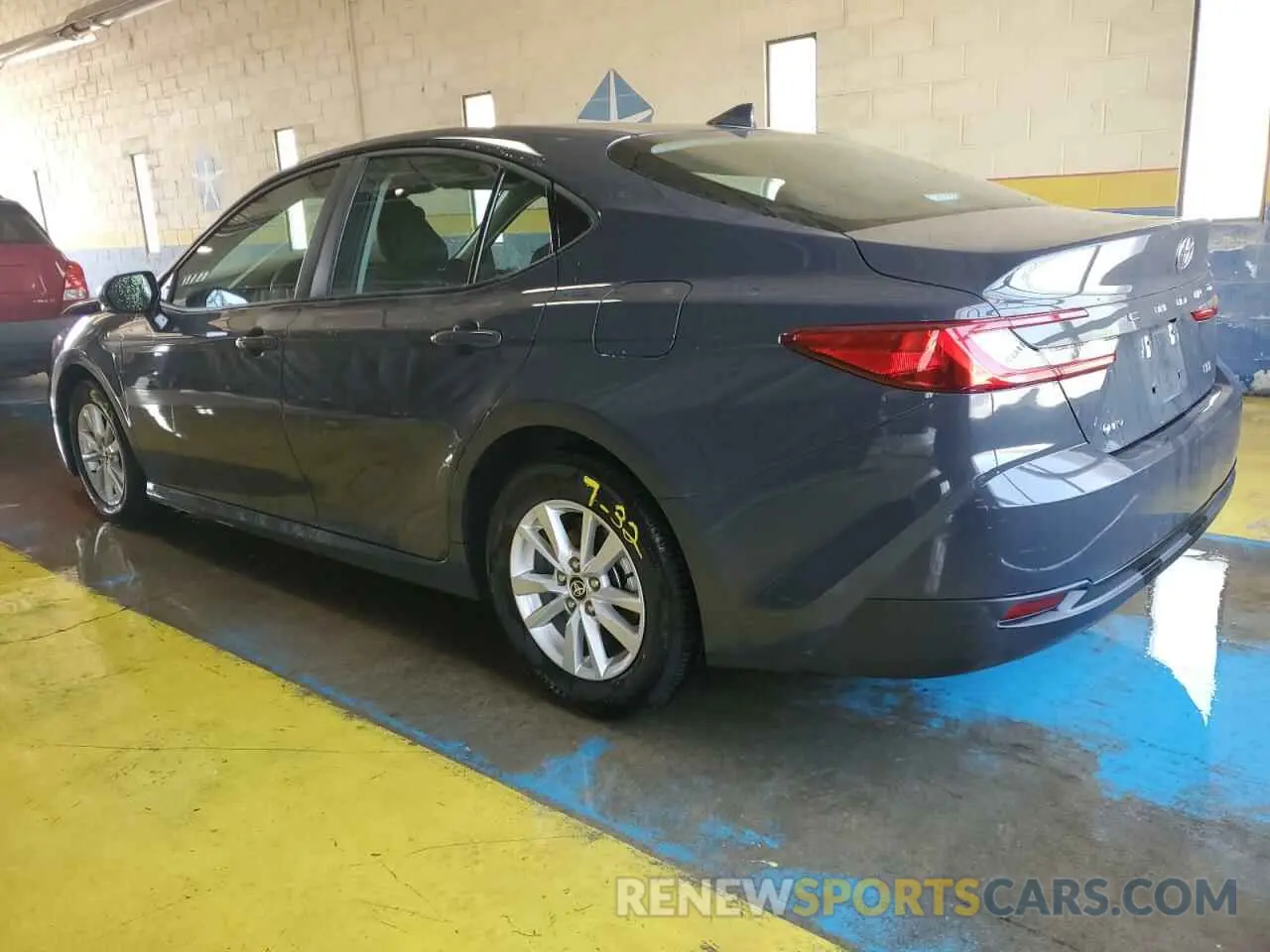 2 Photograph of a damaged car 4T1DAACK8SU510654 TOYOTA CAMRY 2025