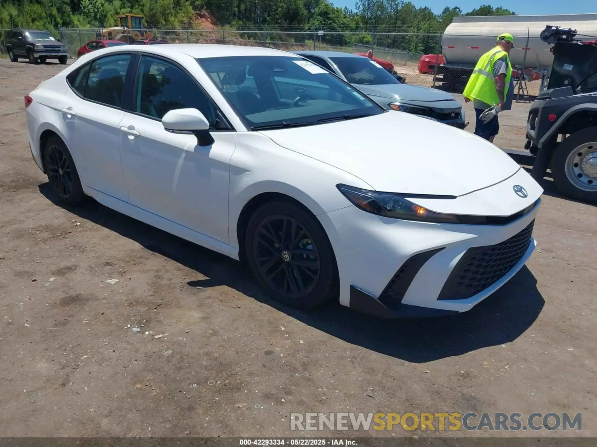 1 Photograph of a damaged car 4T1DAACK8SU517510 TOYOTA CAMRY 2025