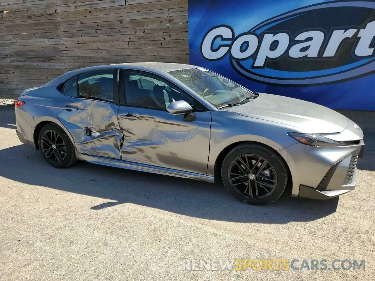 4 Photograph of a damaged car 4T1DAACK8SU520858 TOYOTA CAMRY 2025