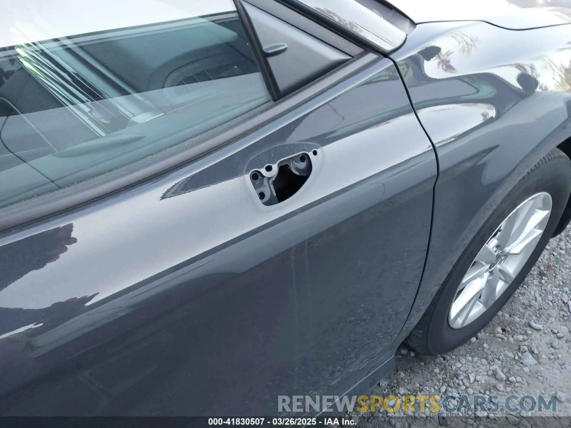 18 Photograph of a damaged car 4T1DAACK9SU002175 TOYOTA CAMRY 2025