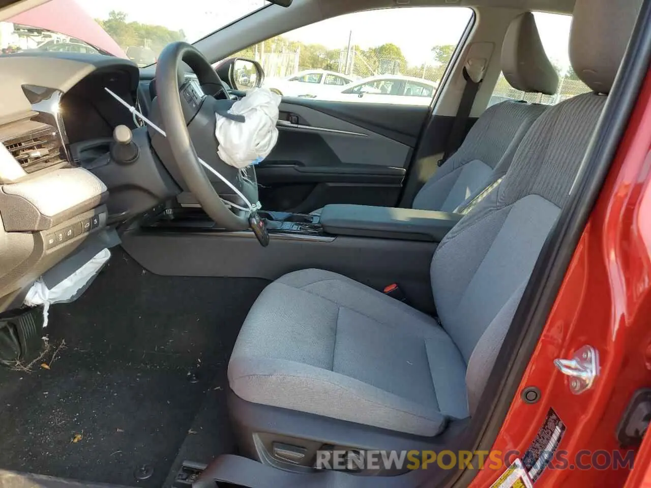 7 Photograph of a damaged car 4T1DAACK9SU005349 TOYOTA CAMRY 2025