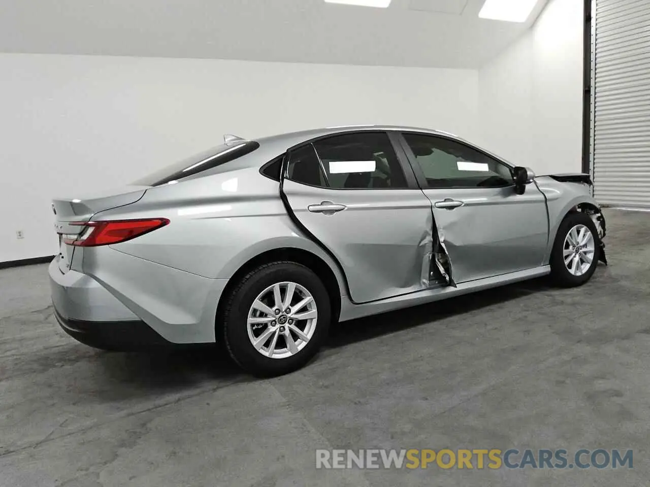 3 Photograph of a damaged car 4T1DAACK9SU018473 TOYOTA CAMRY 2025