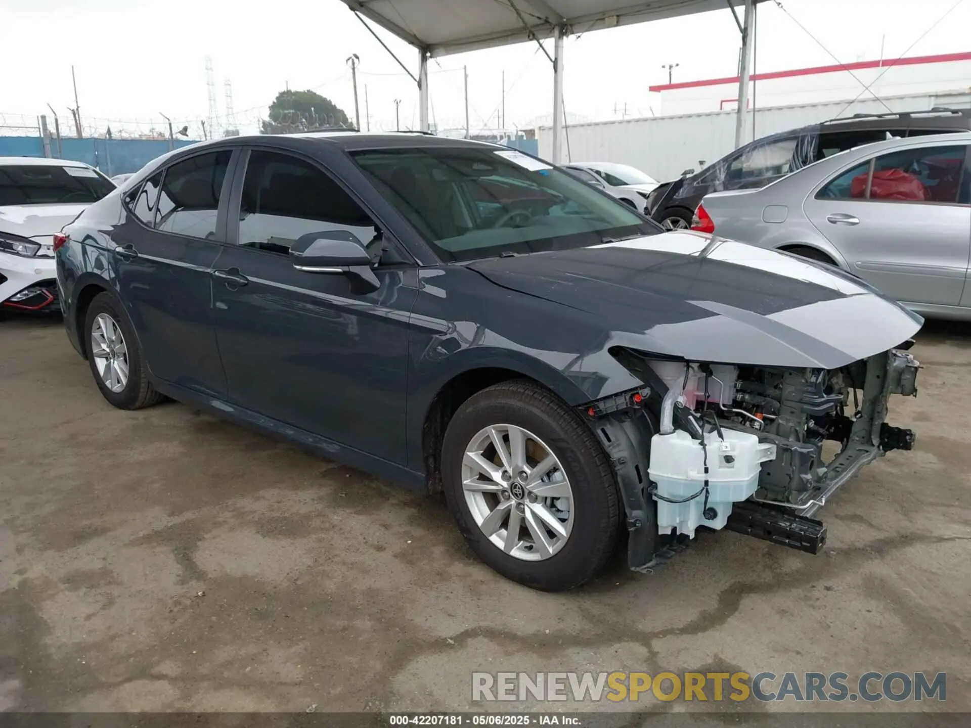 1 Photograph of a damaged car 4T1DAACK9SU043003 TOYOTA CAMRY 2025