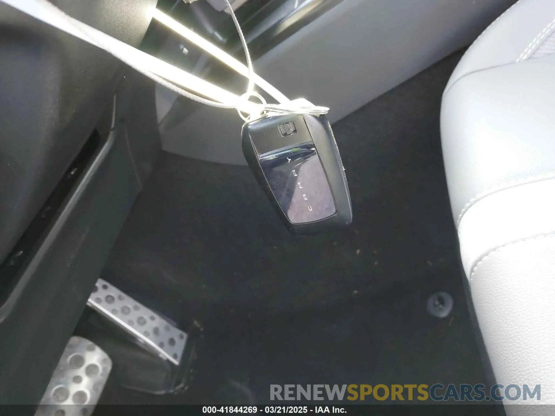 11 Photograph of a damaged car 4T1DAACK9SU044278 TOYOTA CAMRY 2025