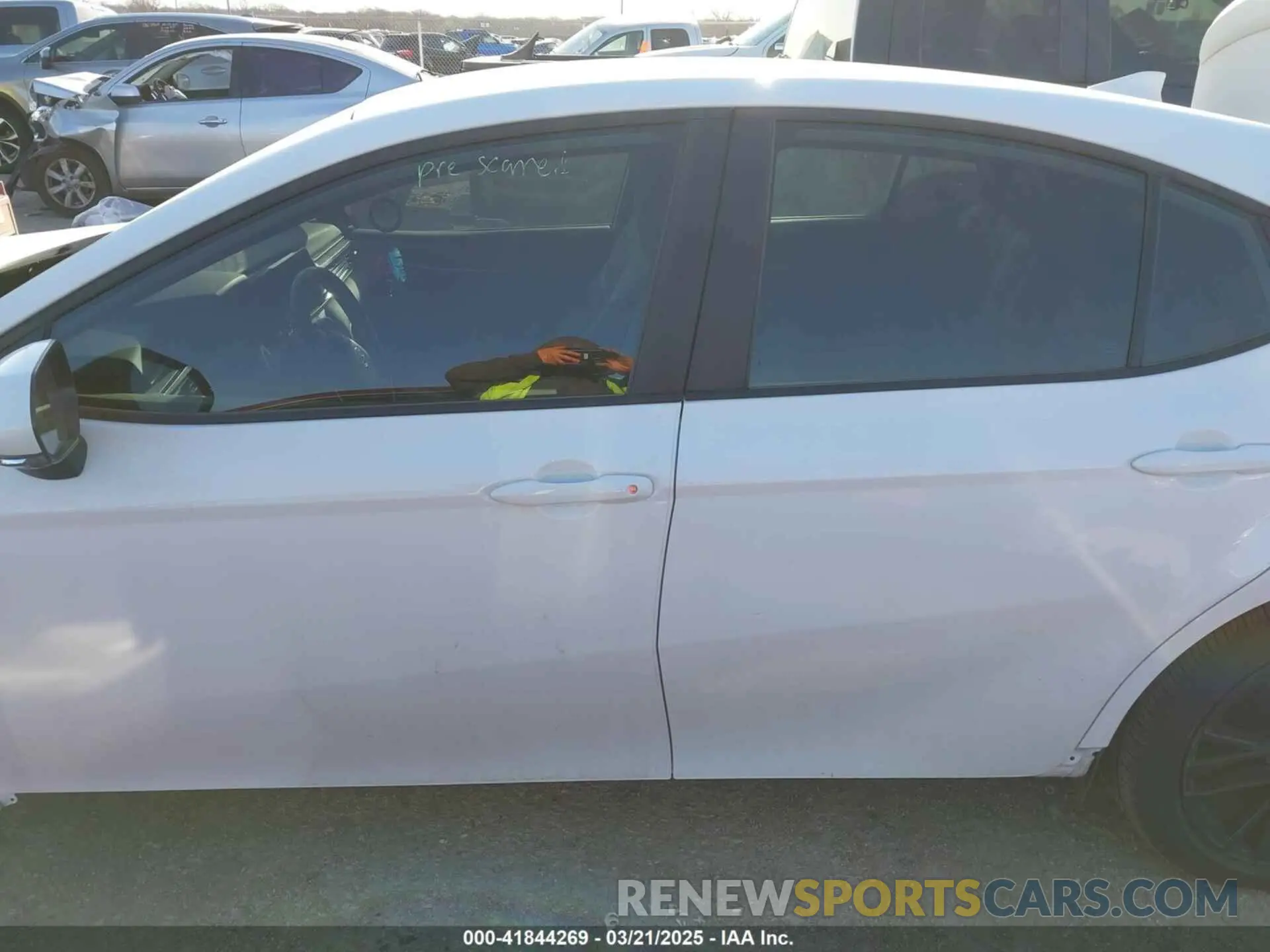 15 Photograph of a damaged car 4T1DAACK9SU044278 TOYOTA CAMRY 2025