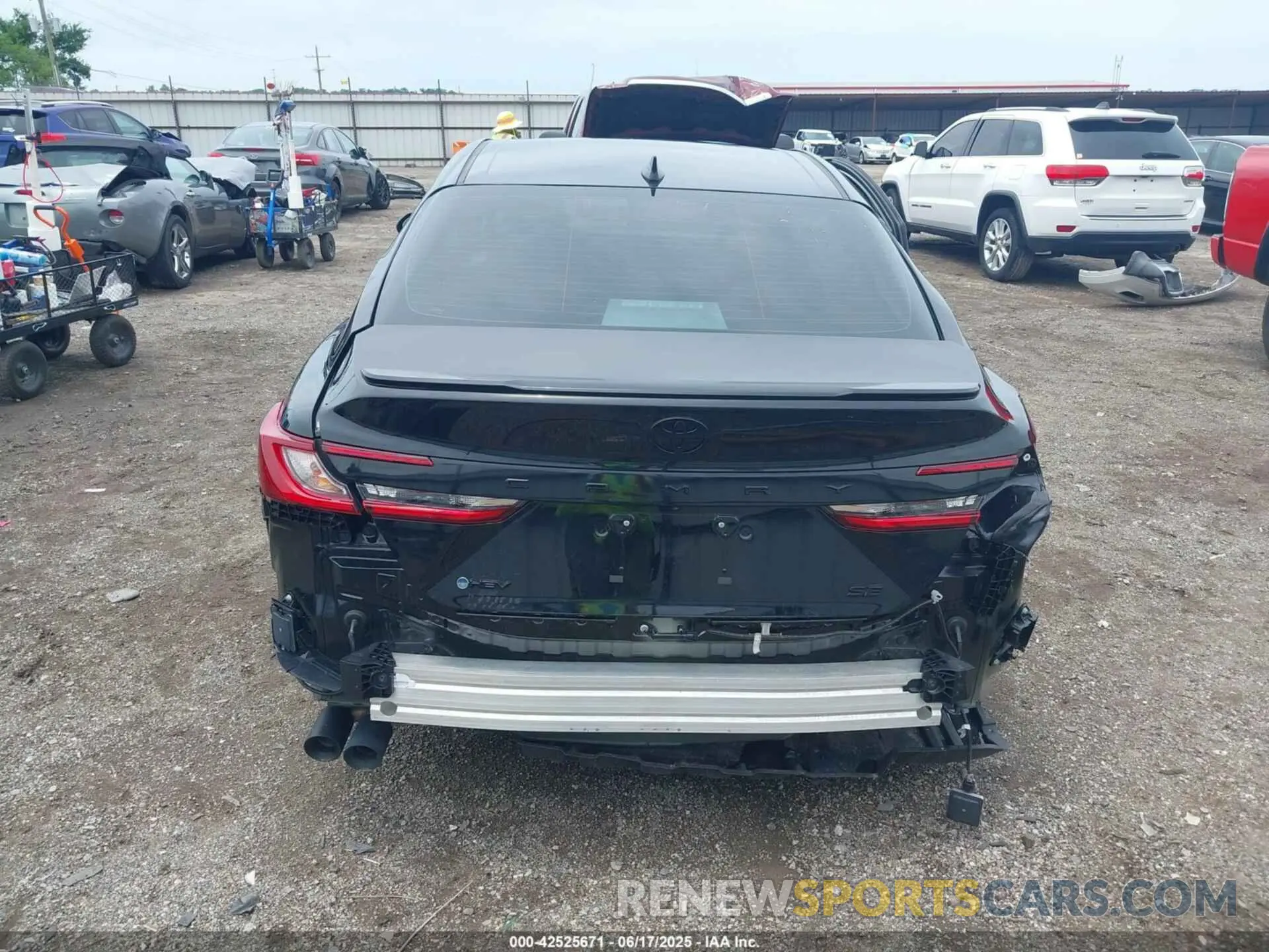 16 Photograph of a damaged car 4T1DAACK9SU067687 TOYOTA CAMRY 2025