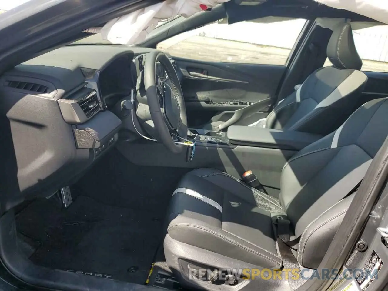 7 Photograph of a damaged car 4T1DAACK9SU102888 TOYOTA CAMRY 2025