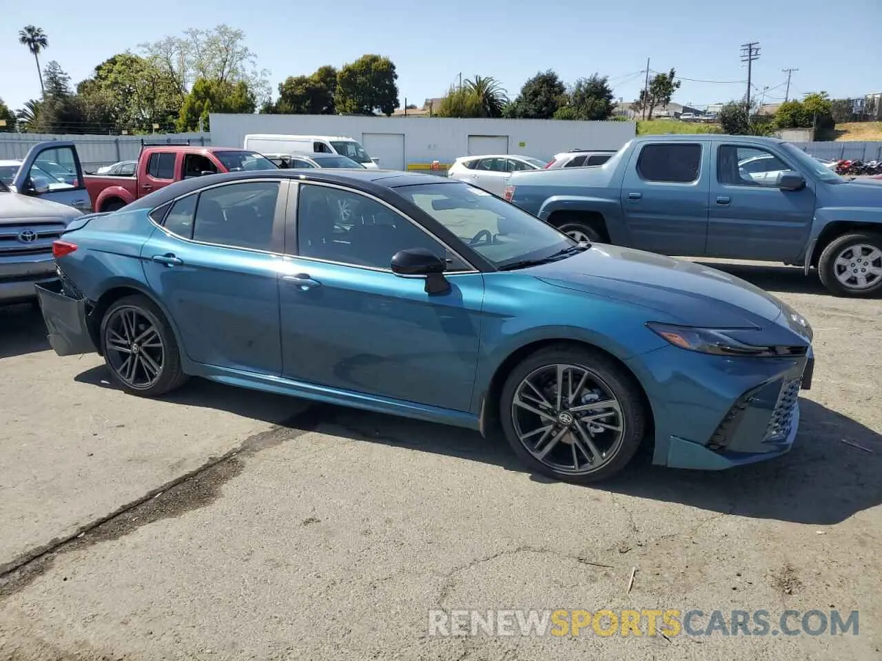 4 Photograph of a damaged car 4T1DAACK9SU122056 TOYOTA CAMRY 2025