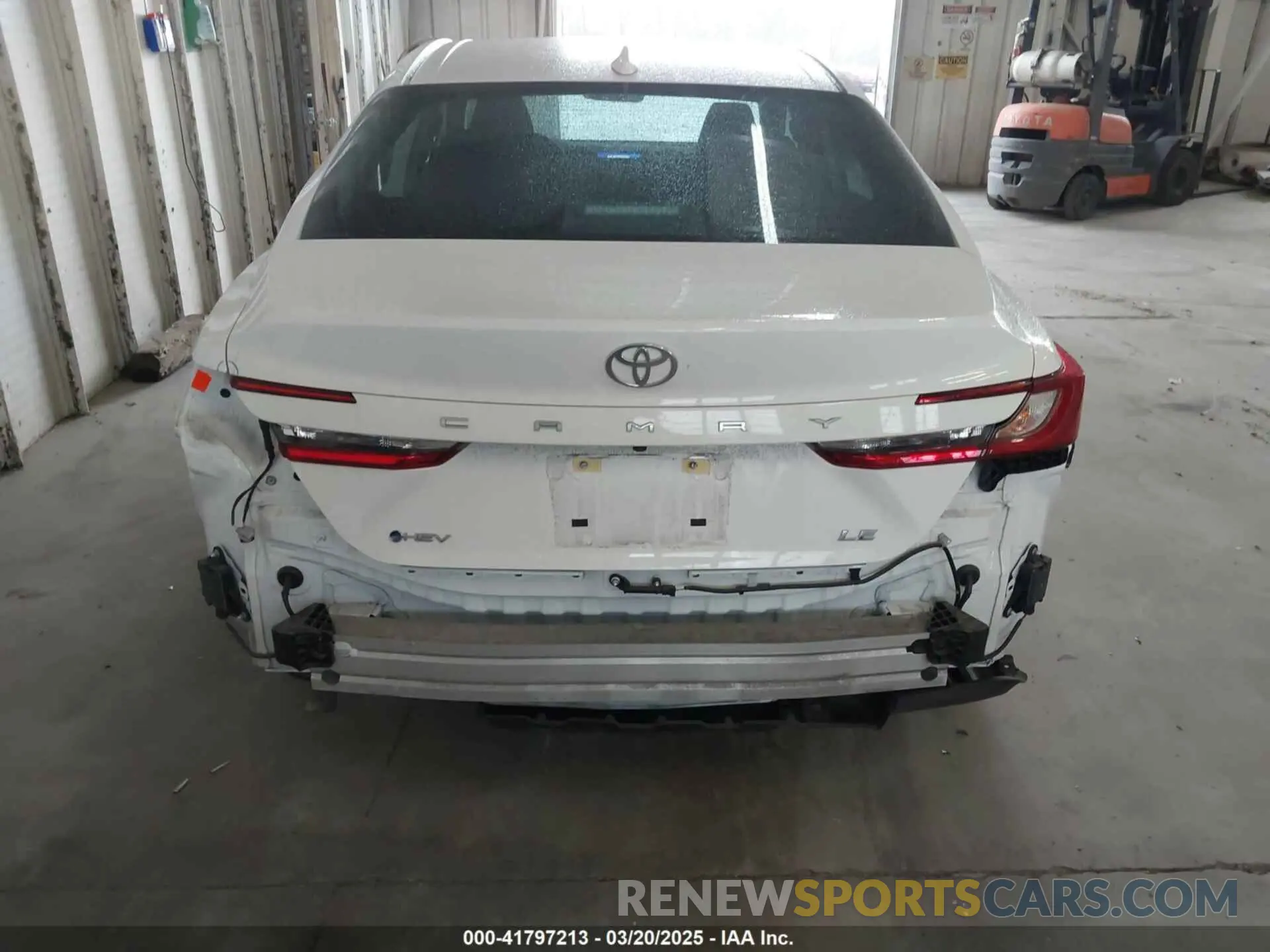 12 Photograph of a damaged car 4T1DAACK9SU503003 TOYOTA CAMRY 2025