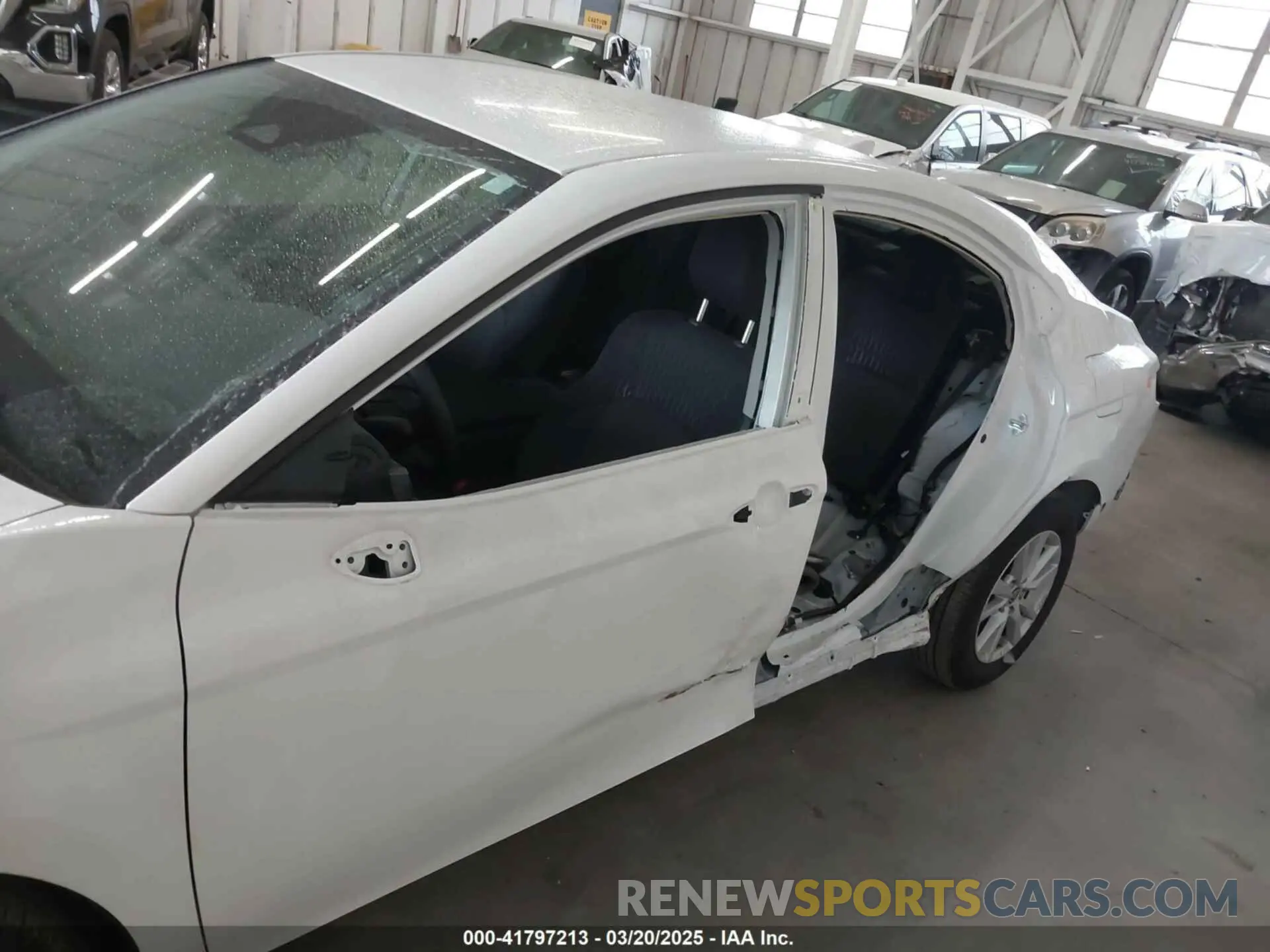 6 Photograph of a damaged car 4T1DAACK9SU503003 TOYOTA CAMRY 2025