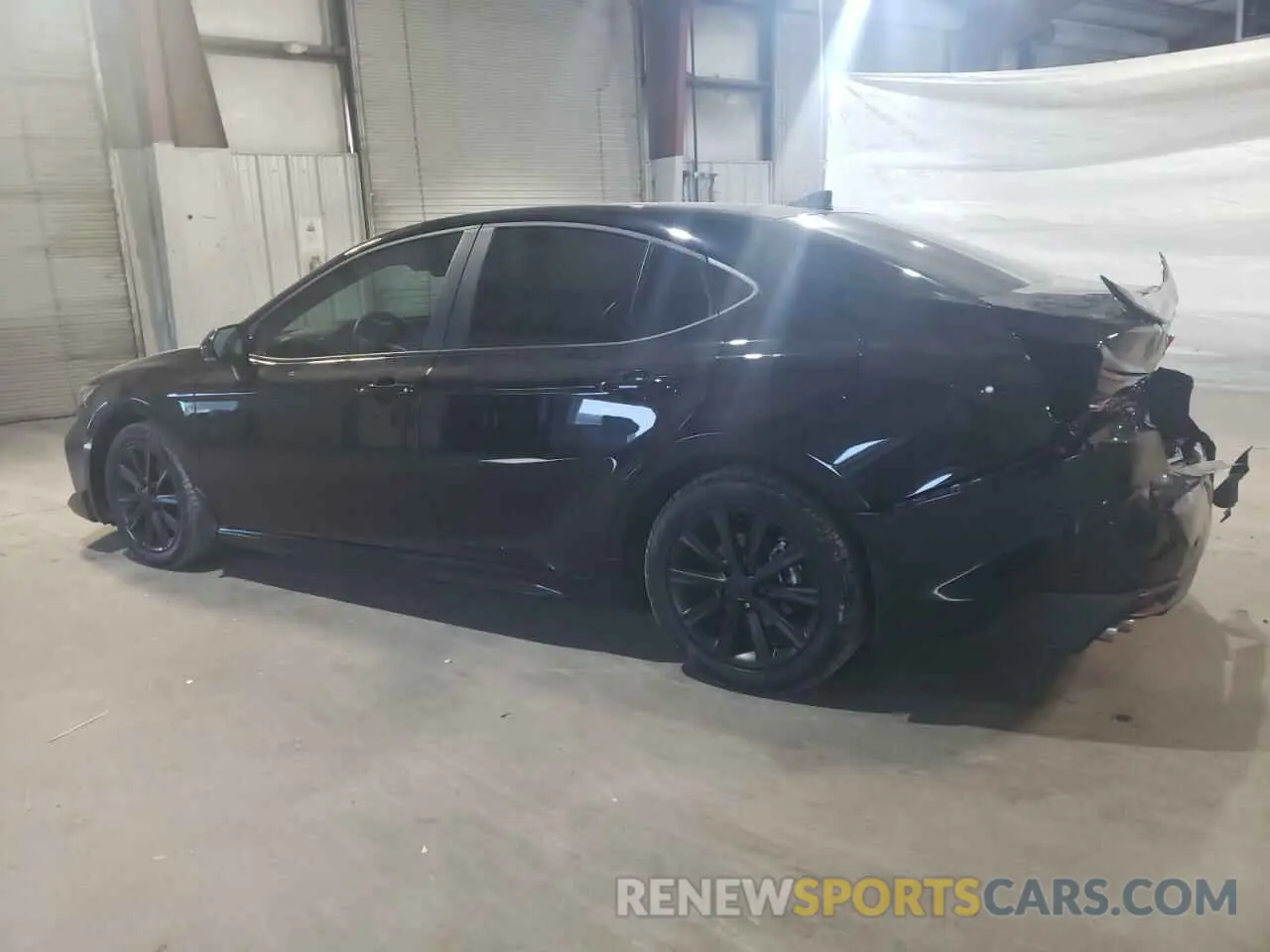 2 Photograph of a damaged car 4T1DAACK9SU517015 TOYOTA CAMRY 2025