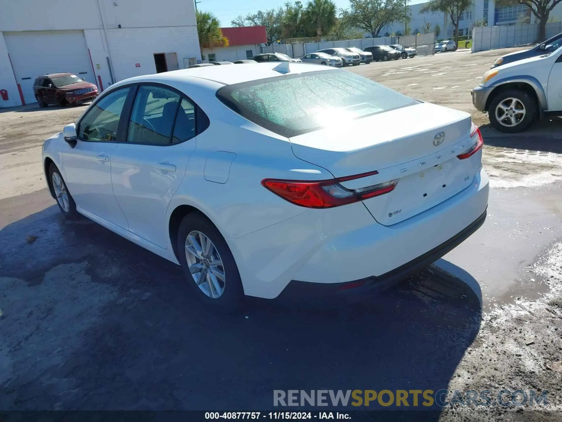 3 Photograph of a damaged car 4T1DAACK9SU520531 TOYOTA CAMRY 2025