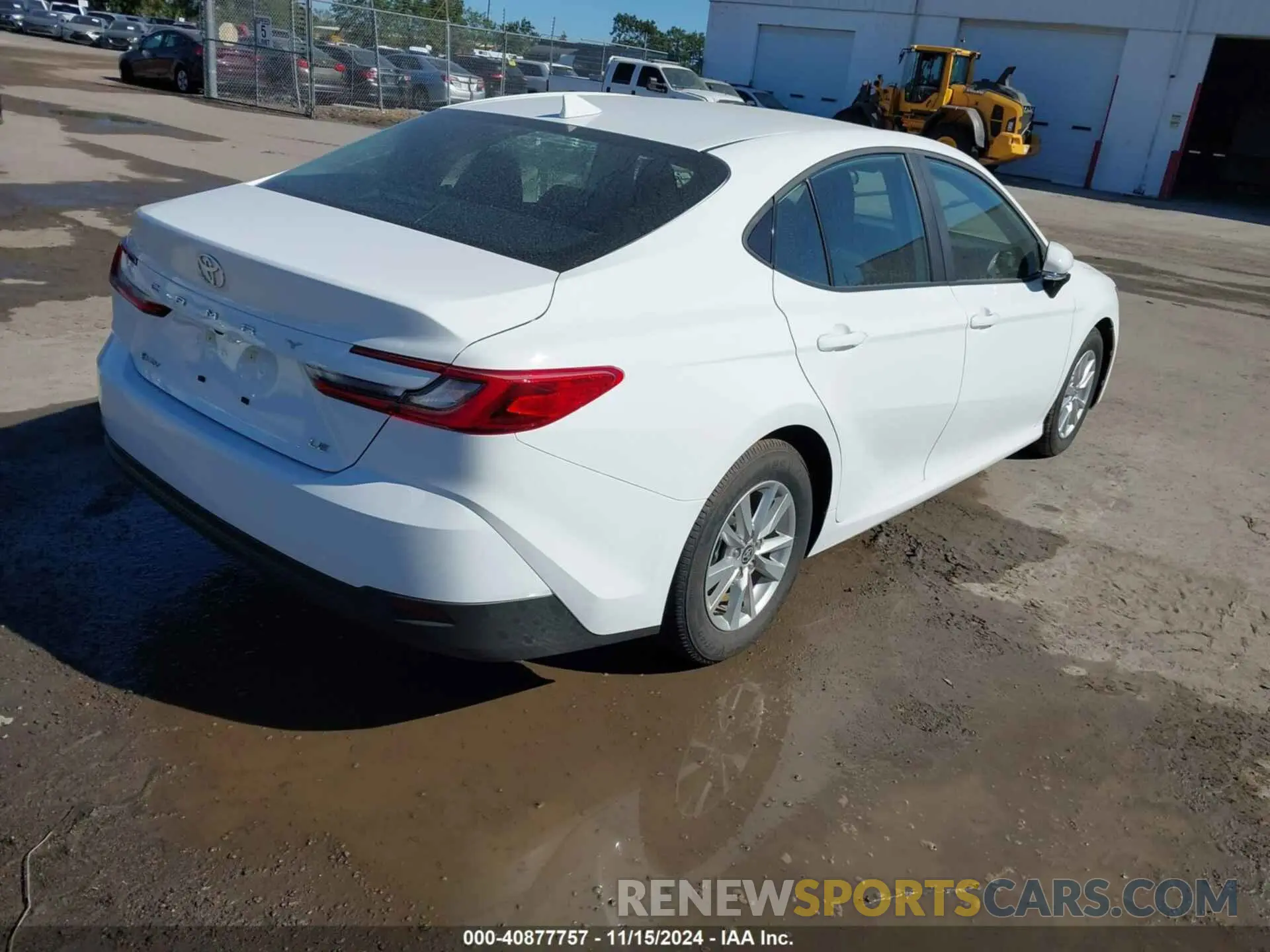 4 Photograph of a damaged car 4T1DAACK9SU520531 TOYOTA CAMRY 2025