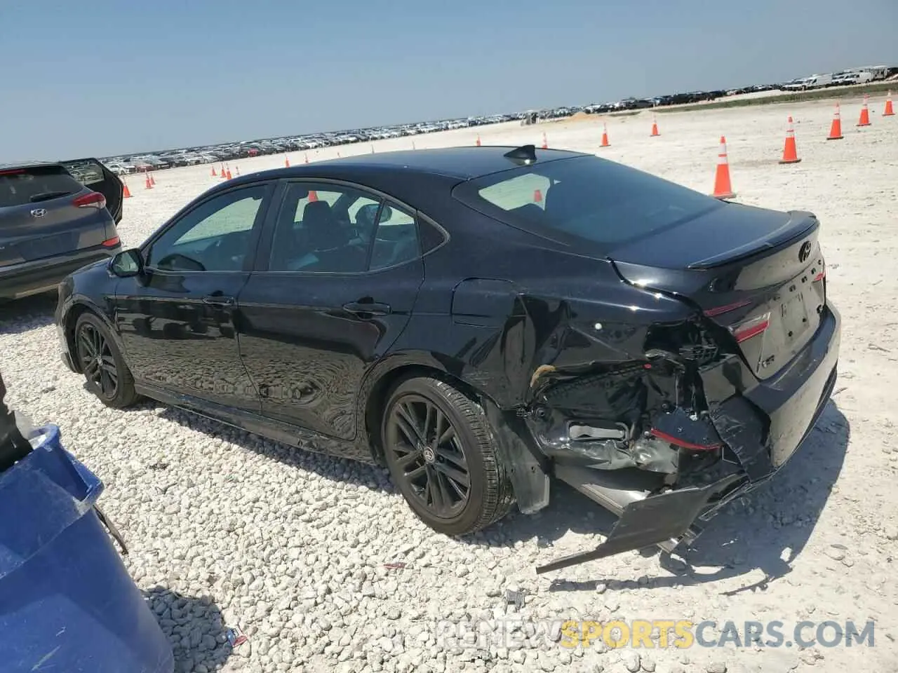2 Photograph of a damaged car 4T1DAACK9SU533831 TOYOTA CAMRY 2025