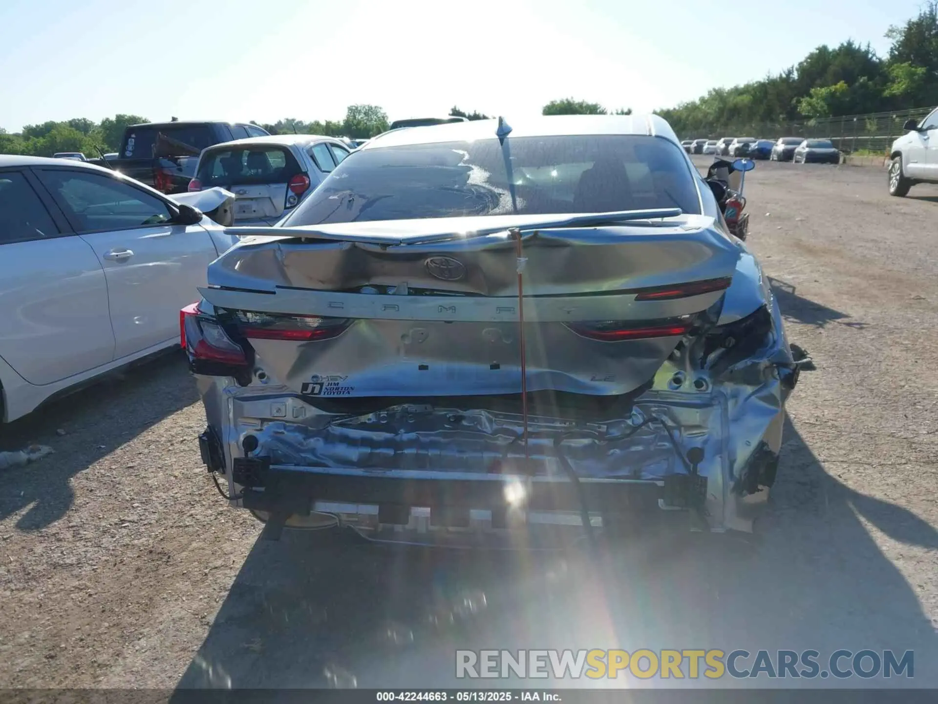 6 Photograph of a damaged car 4T1DAACK9SU560009 TOYOTA CAMRY 2025