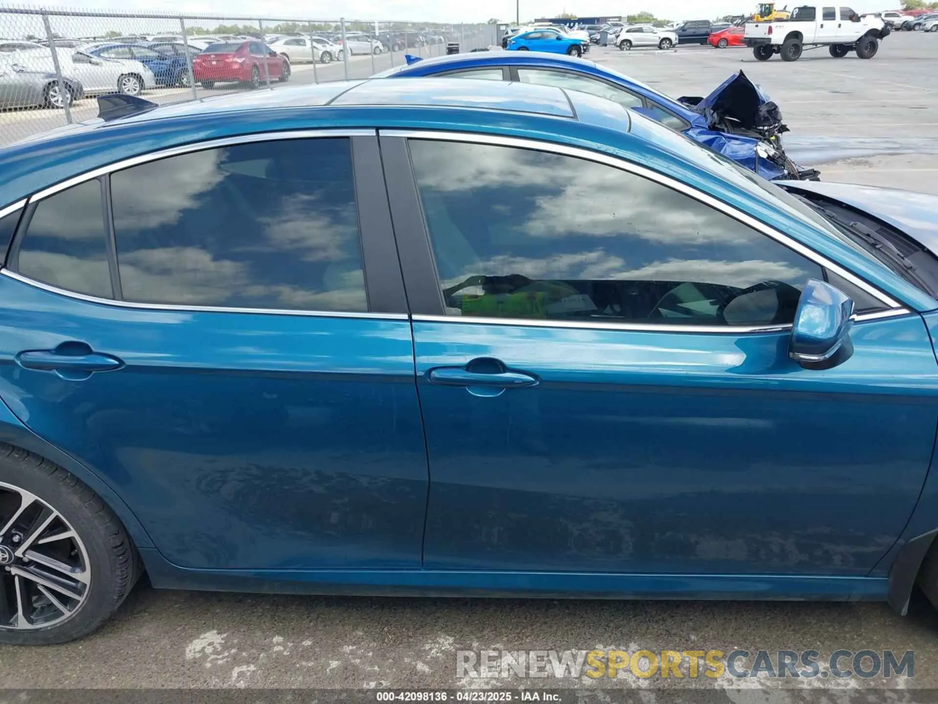 14 Photograph of a damaged car 4T1DAACK9SU566859 TOYOTA CAMRY 2025