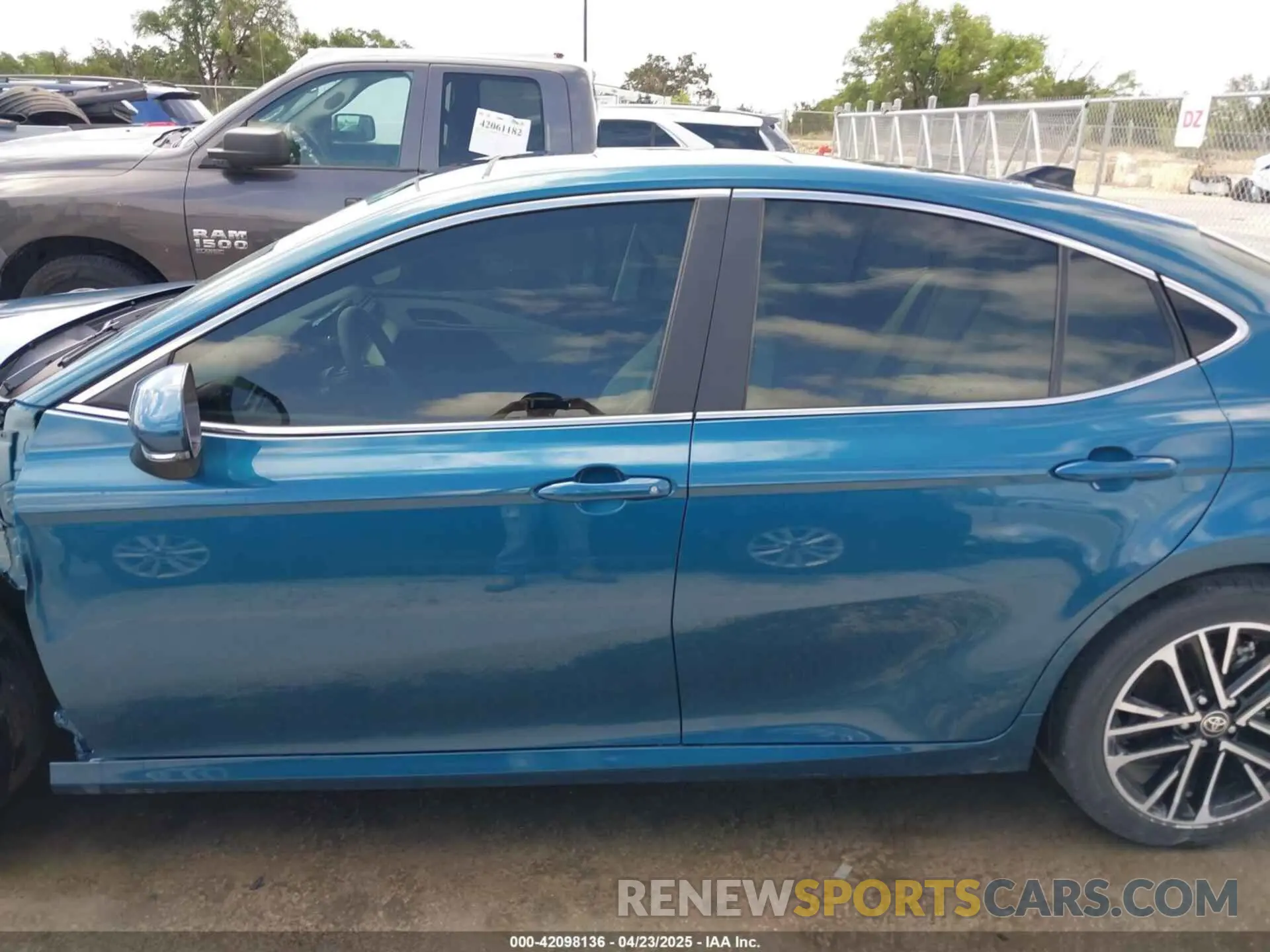 15 Photograph of a damaged car 4T1DAACK9SU566859 TOYOTA CAMRY 2025