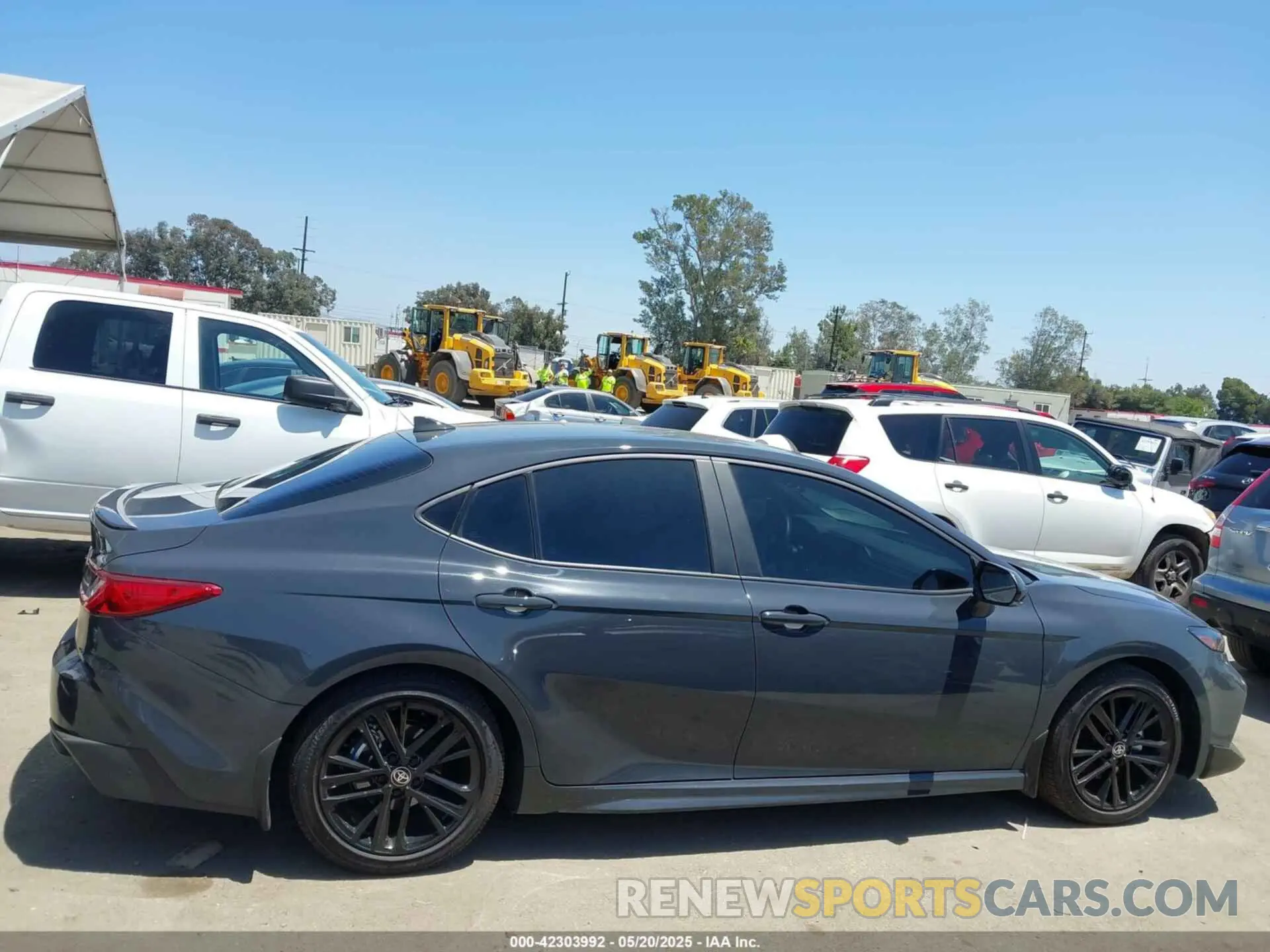 13 Photograph of a damaged car 4T1DAACK9SU566988 TOYOTA CAMRY 2025