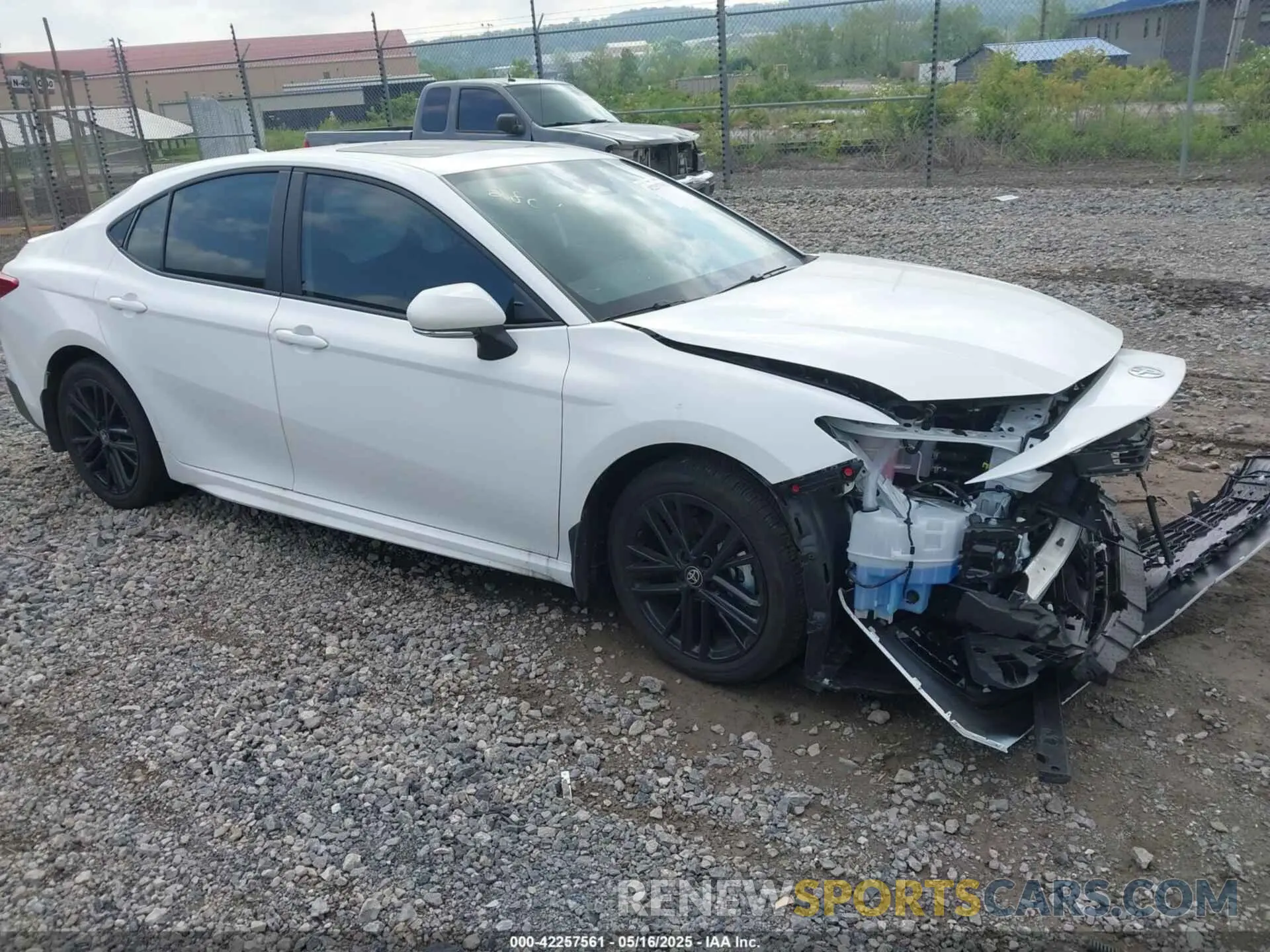 1 Photograph of a damaged car 4T1DAACK9SU582804 TOYOTA CAMRY 2025
