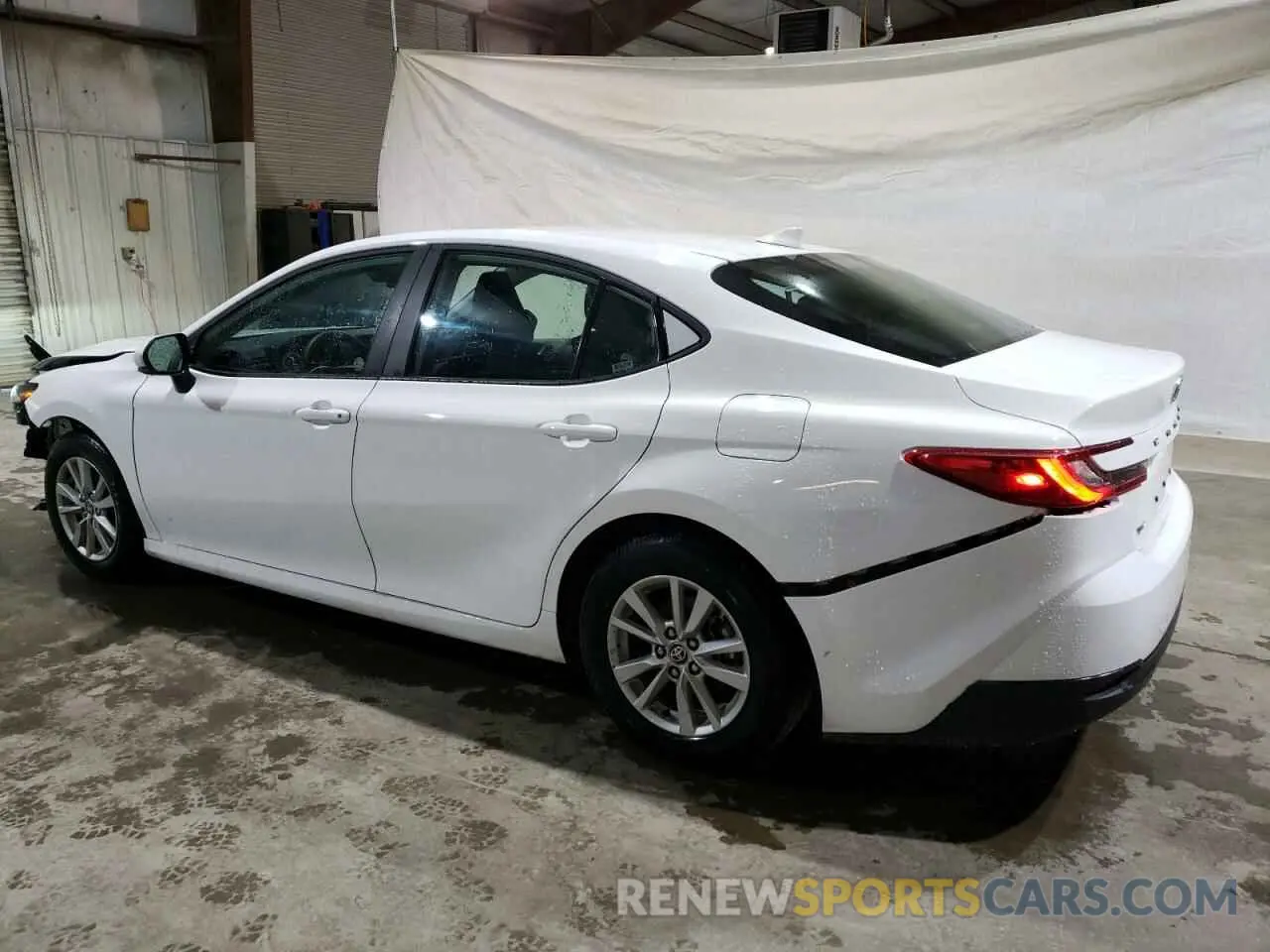 2 Photograph of a damaged car 4T1DAACKXSU014948 TOYOTA CAMRY 2025