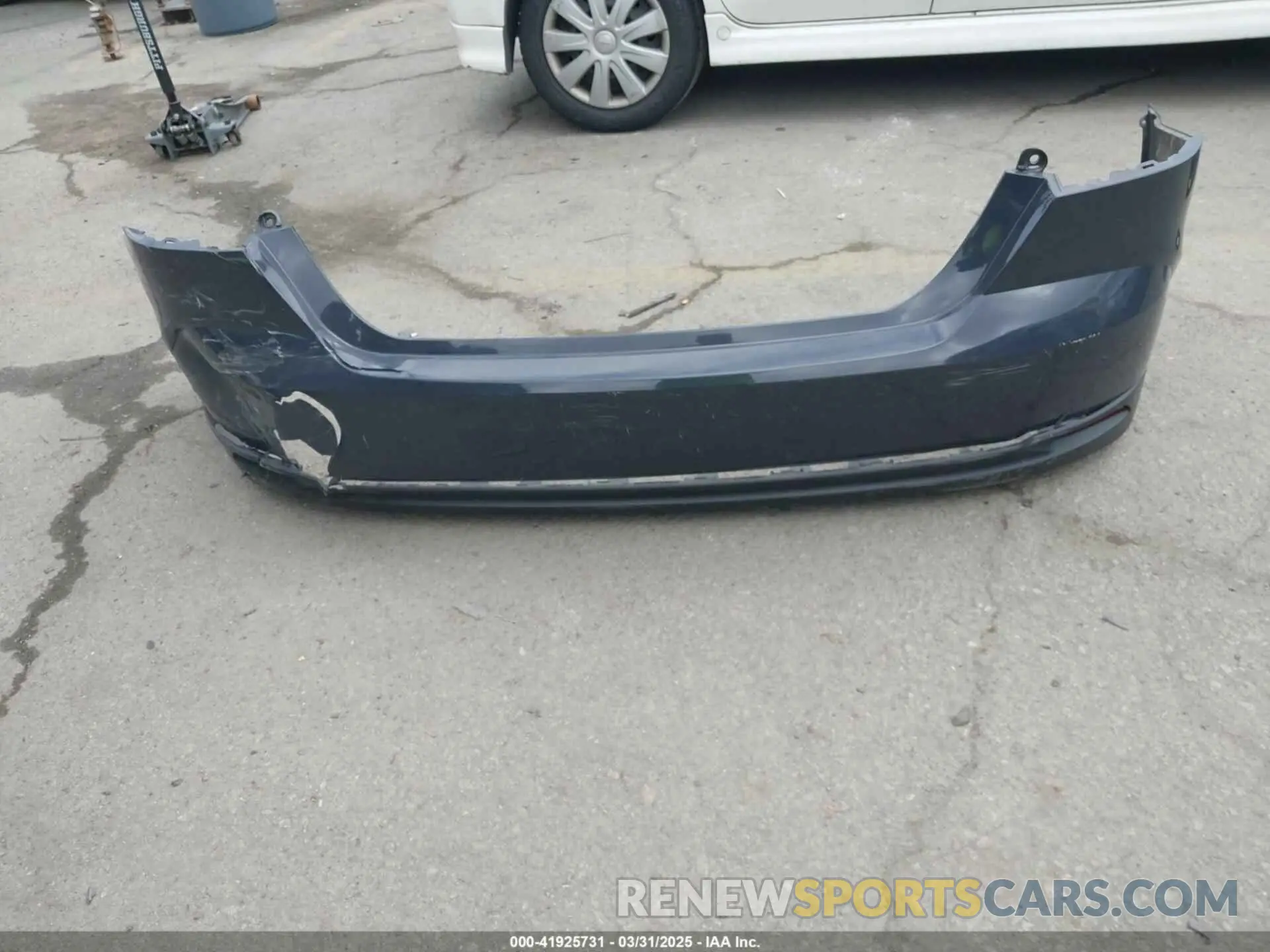 12 Photograph of a damaged car 4T1DAACKXSU020264 TOYOTA CAMRY 2025