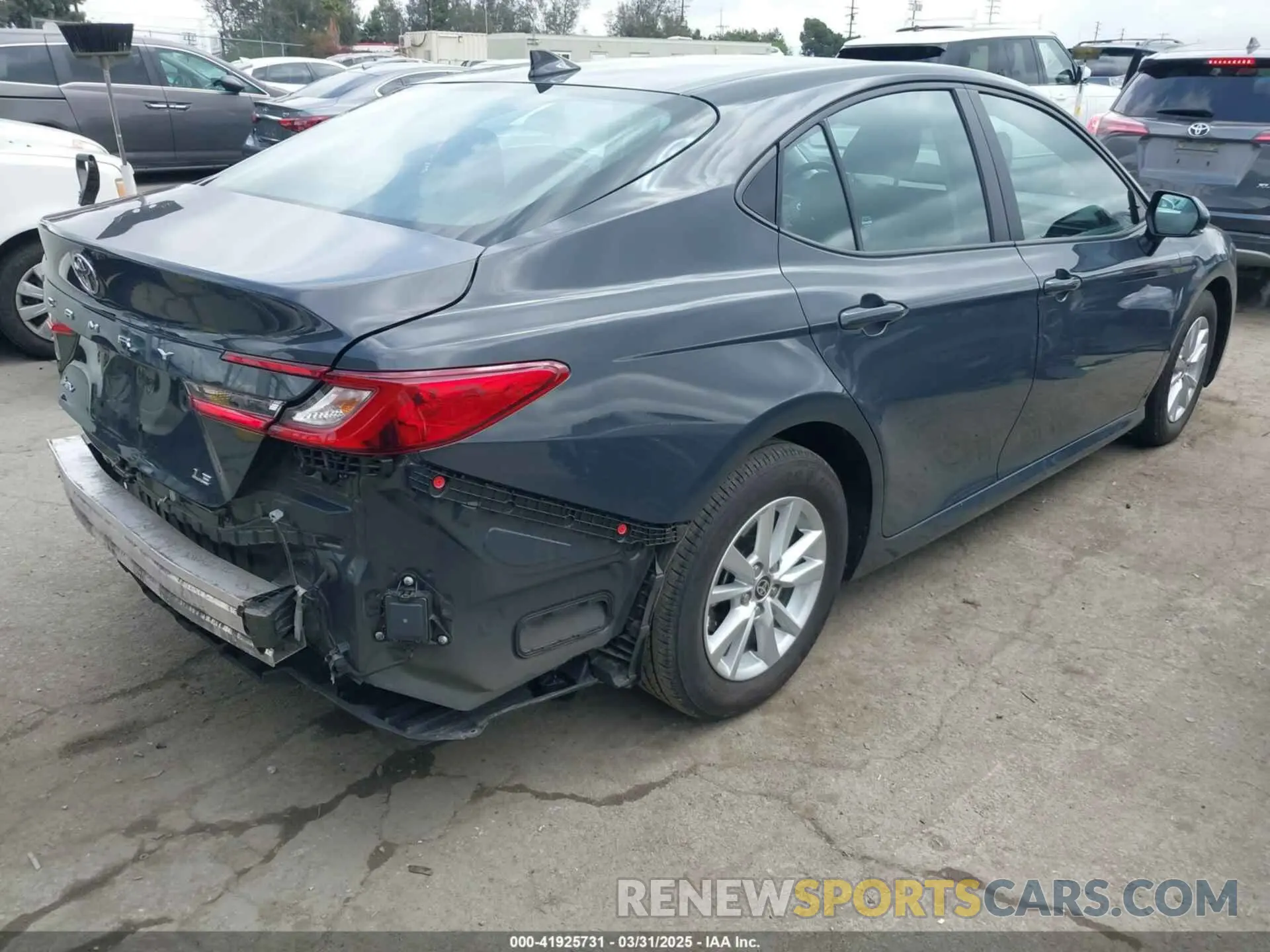 4 Photograph of a damaged car 4T1DAACKXSU020264 TOYOTA CAMRY 2025