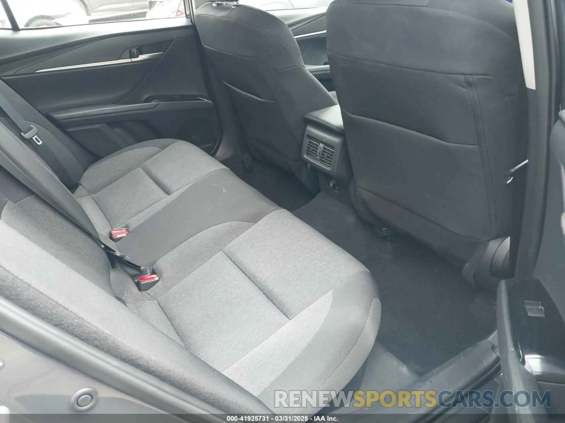 8 Photograph of a damaged car 4T1DAACKXSU020264 TOYOTA CAMRY 2025