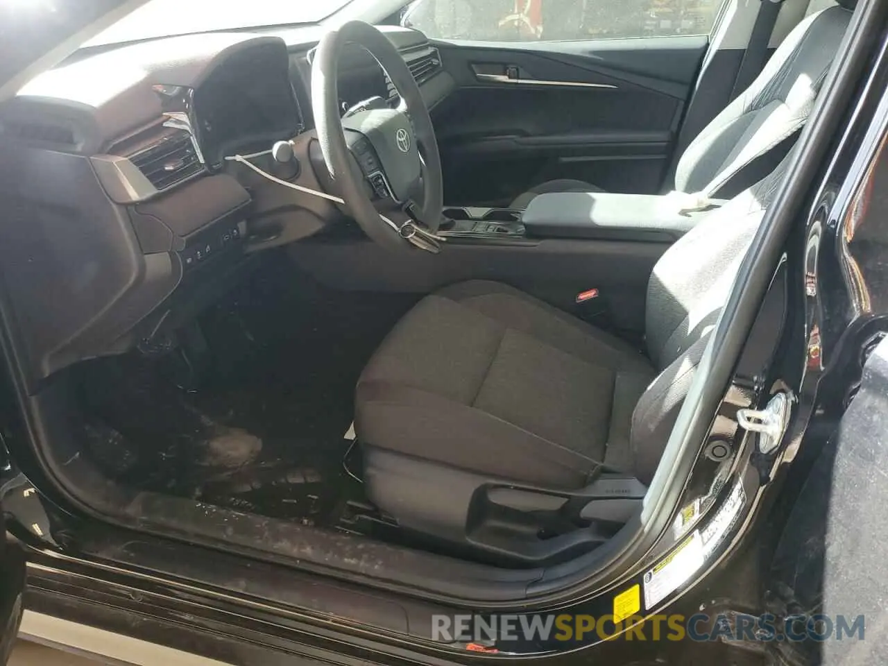 7 Photograph of a damaged car 4T1DAACKXSU025691 TOYOTA CAMRY 2025