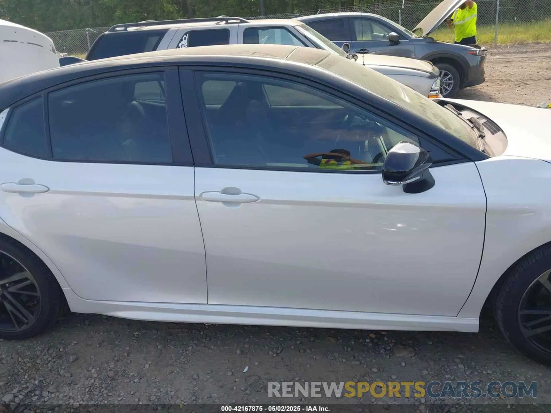 14 Photograph of a damaged car 4T1DAACKXSU032799 TOYOTA CAMRY 2025