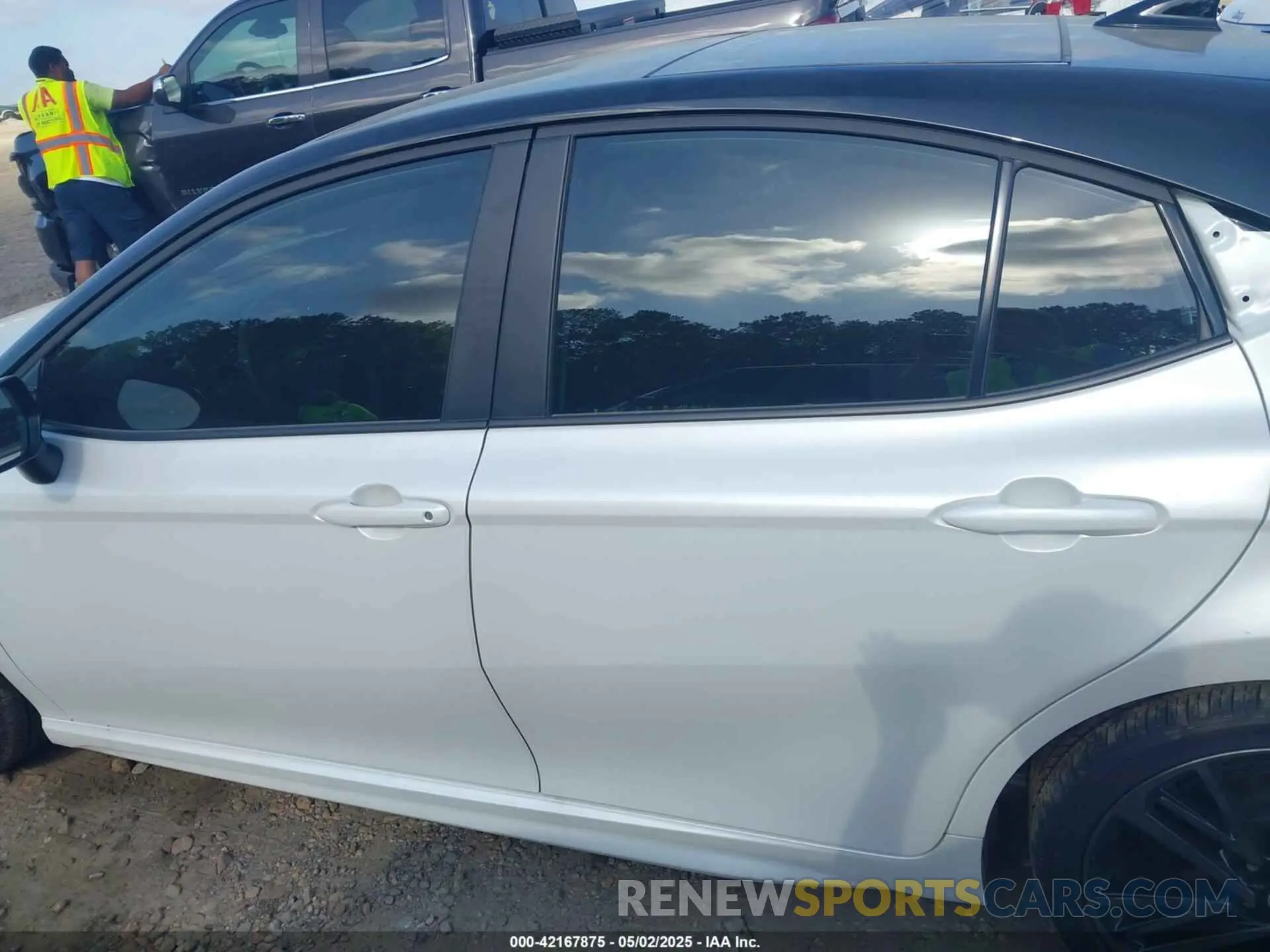 15 Photograph of a damaged car 4T1DAACKXSU032799 TOYOTA CAMRY 2025
