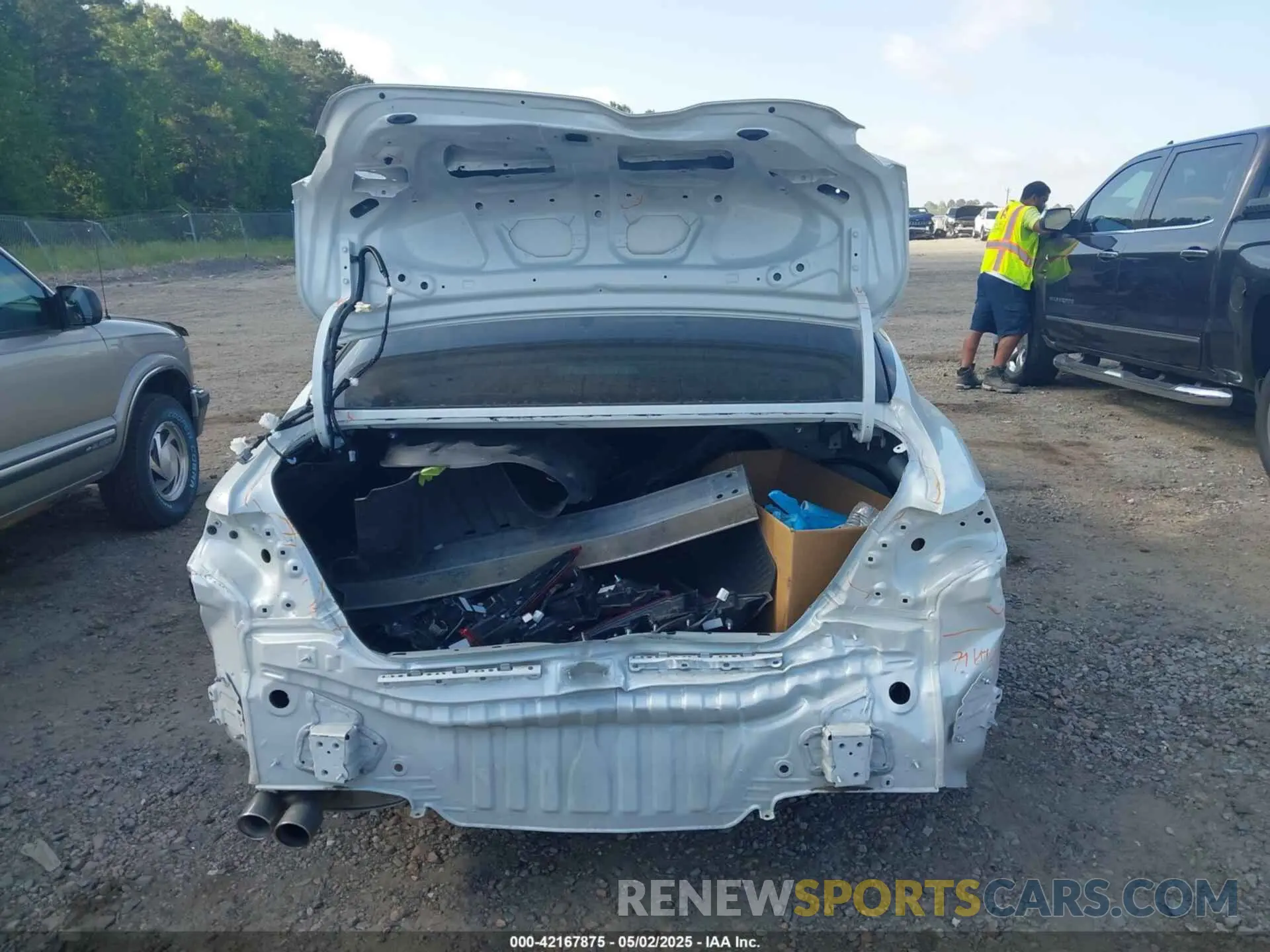 17 Photograph of a damaged car 4T1DAACKXSU032799 TOYOTA CAMRY 2025