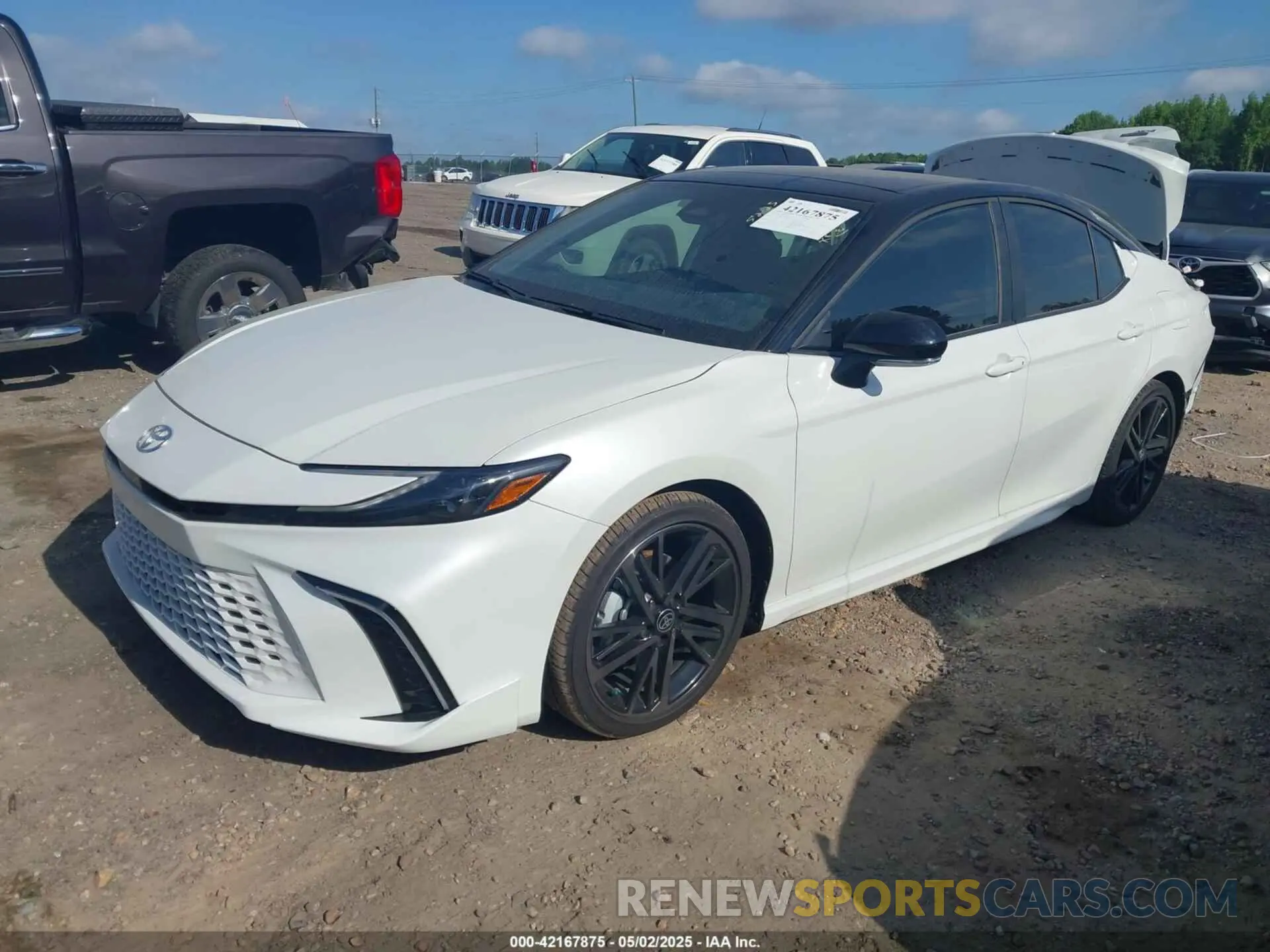 2 Photograph of a damaged car 4T1DAACKXSU032799 TOYOTA CAMRY 2025