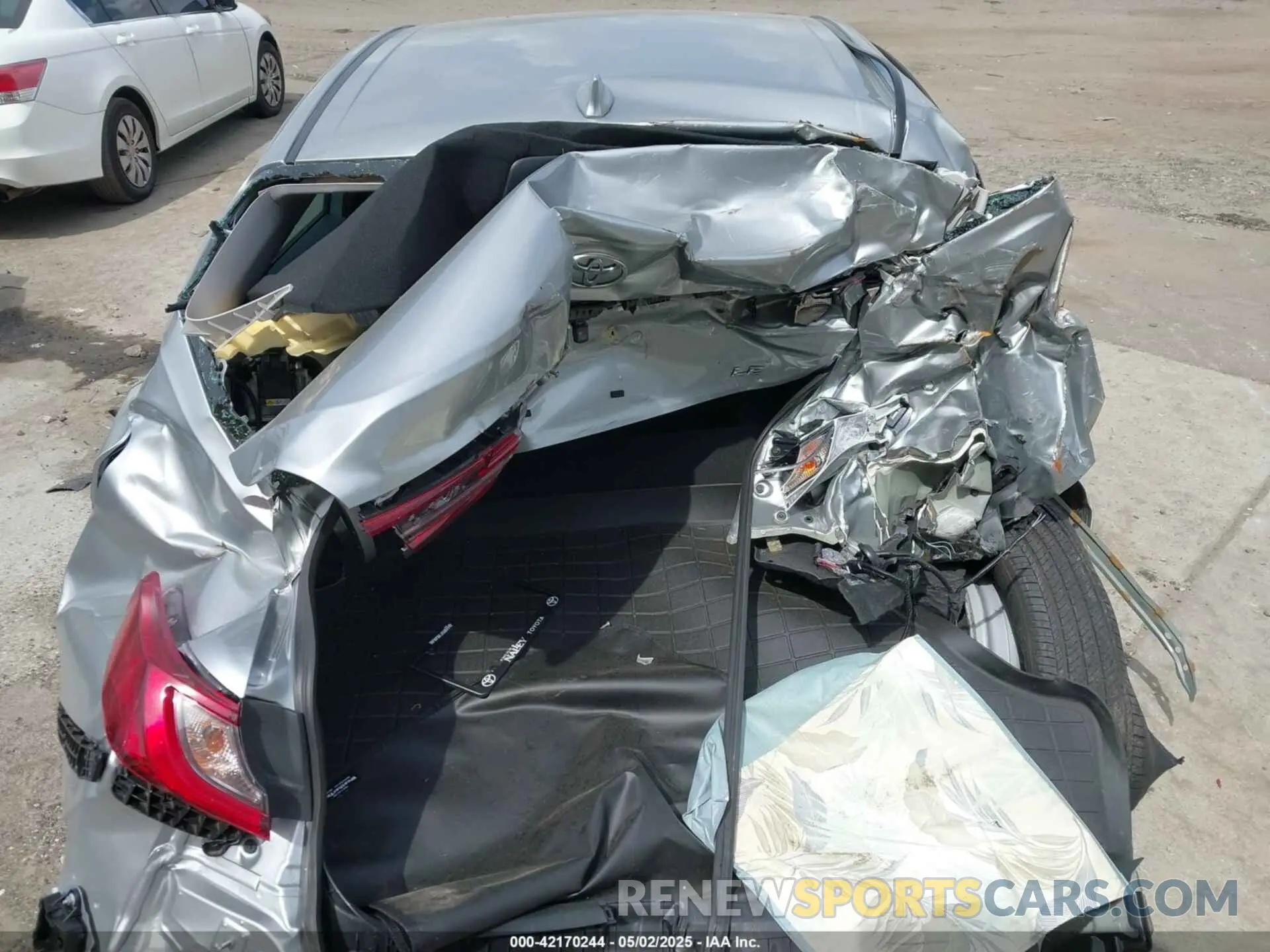 16 Photograph of a damaged car 4T1DAACKXSU037811 TOYOTA CAMRY 2025