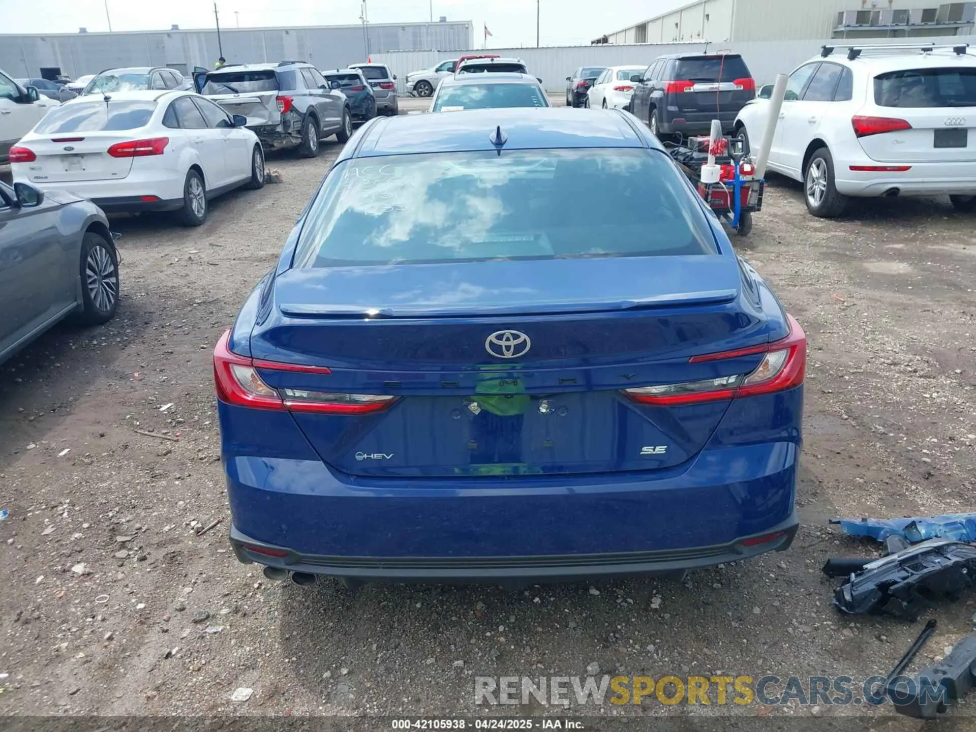 17 Photograph of a damaged car 4T1DAACKXSU090976 TOYOTA CAMRY 2025