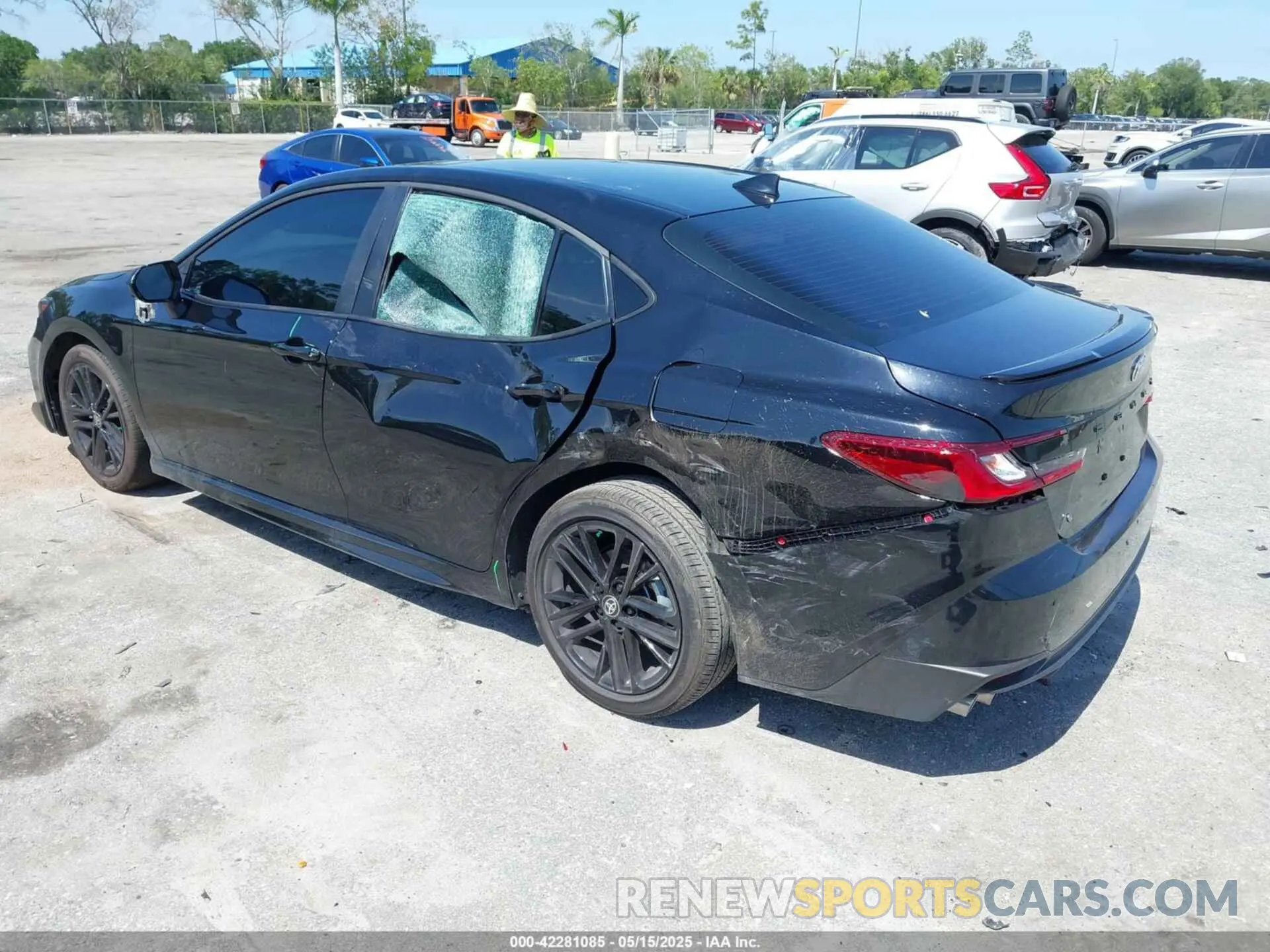 3 Photograph of a damaged car 4T1DAACKXSU102317 TOYOTA CAMRY 2025