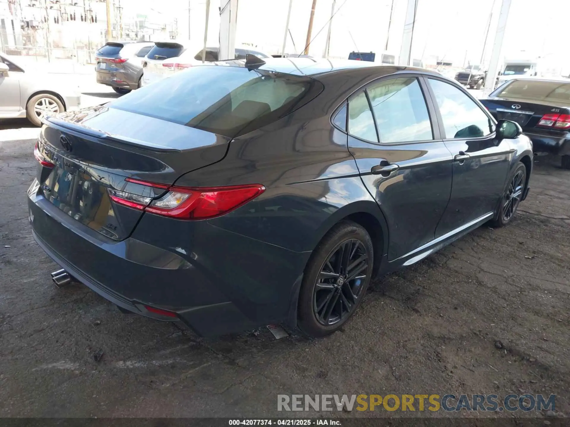 4 Photograph of a damaged car 4T1DAACKXSU119053 TOYOTA CAMRY 2025