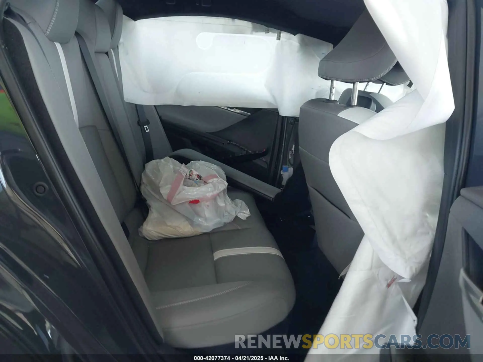 8 Photograph of a damaged car 4T1DAACKXSU119053 TOYOTA CAMRY 2025