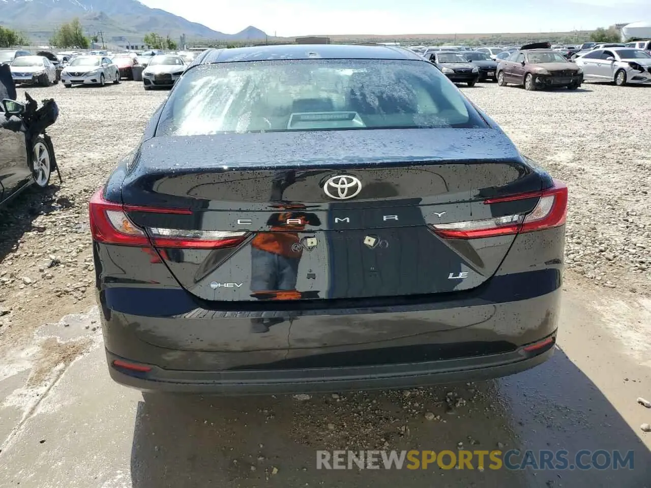 6 Photograph of a damaged car 4T1DAACKXSU125631 TOYOTA CAMRY 2025