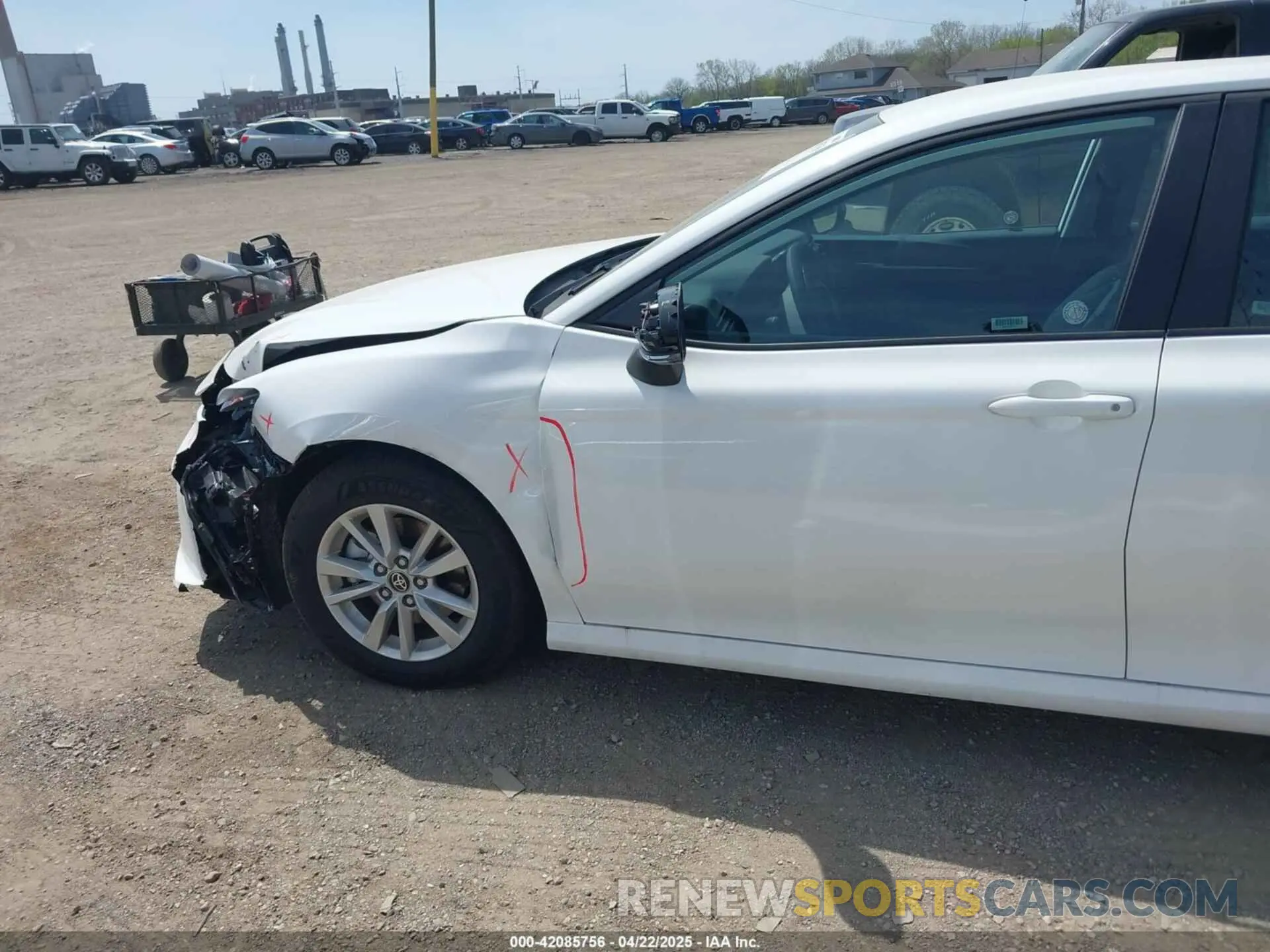14 Photograph of a damaged car 4T1DAACKXSU131655 TOYOTA CAMRY 2025