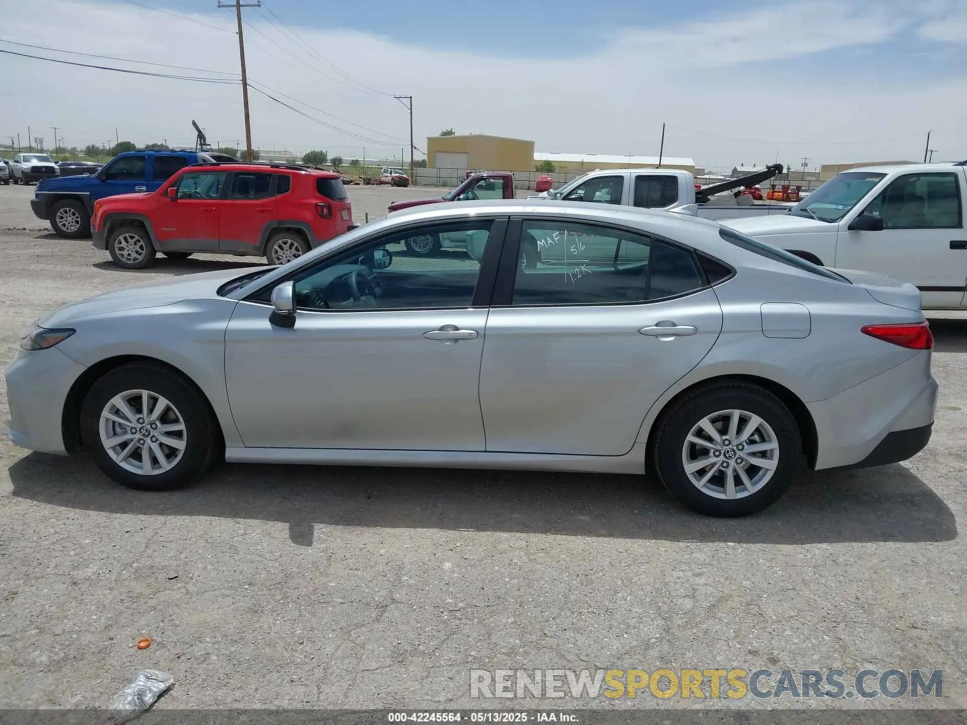 14 Photograph of a damaged car 4T1DAACKXSU137360 TOYOTA CAMRY 2025